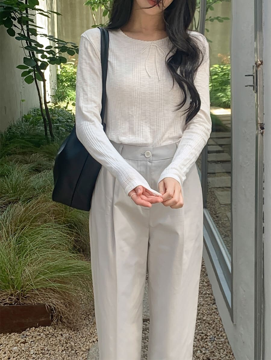 韓國Cherrykoko授權 韓系沁柔氣質壓紋蝴蝶結上衣