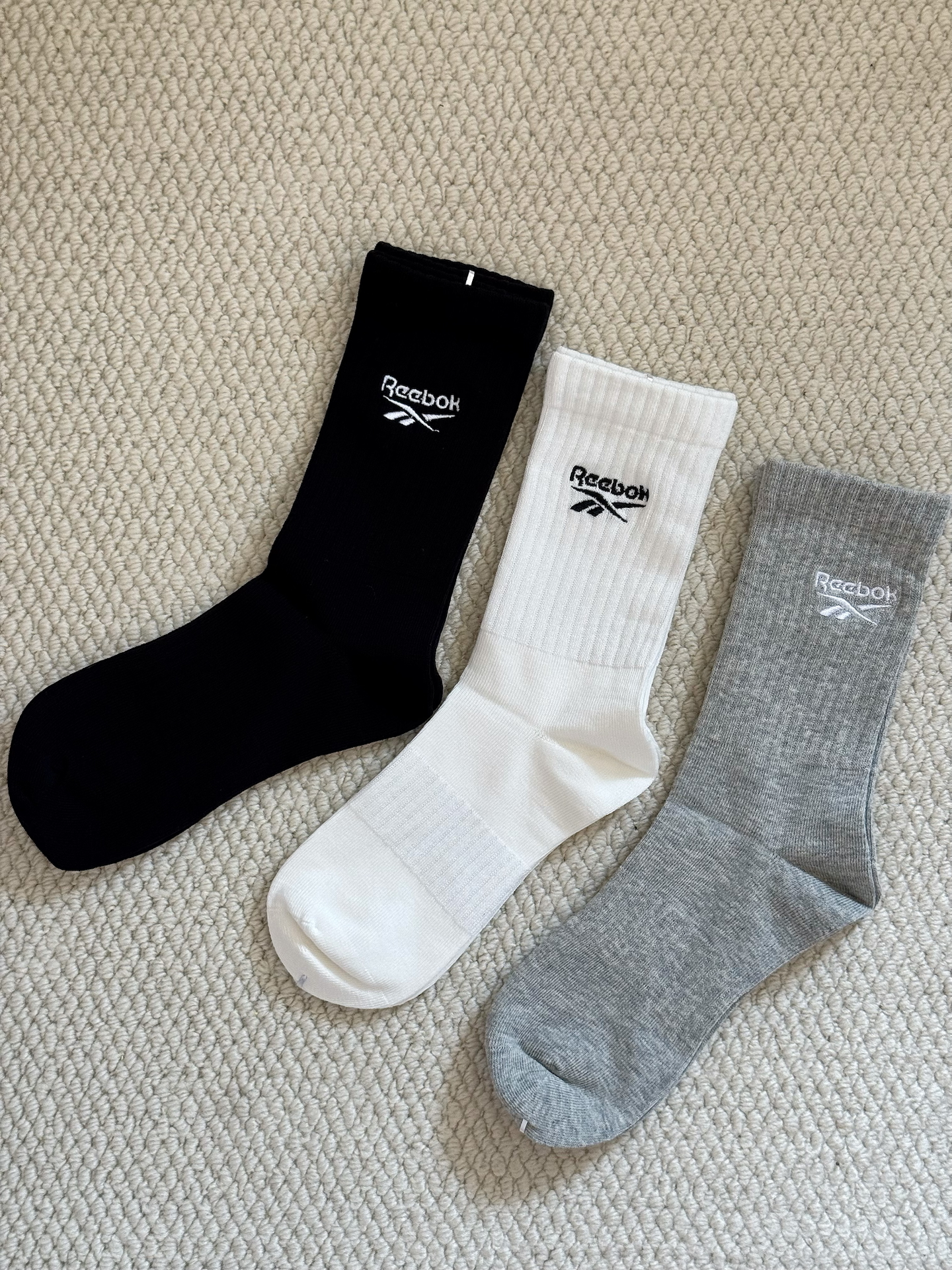 代購-Reebok  10A抗菌 防臭 抗起球 吸汗 透氣 中筒襪 黑灰白