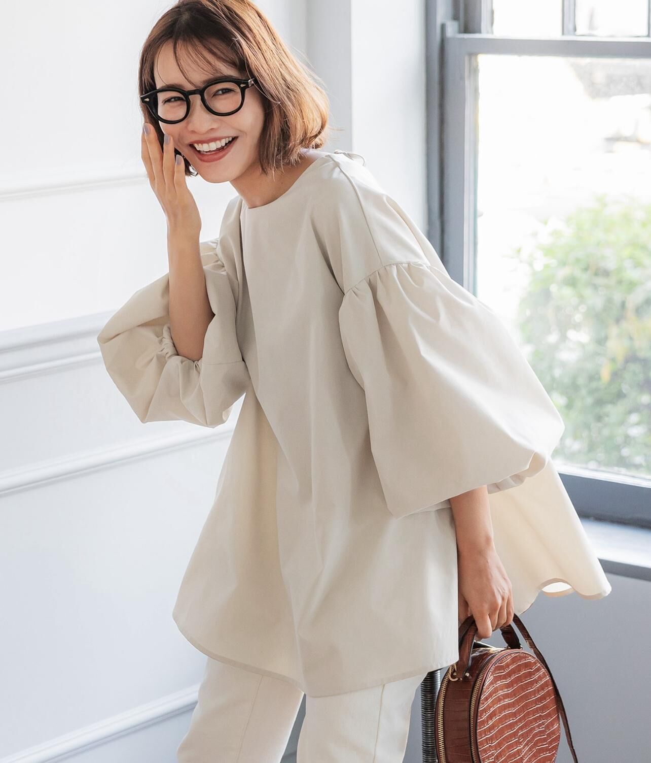 【預購】JN090312 coca 女裝經典浪漫圓領澎澎袖上衣