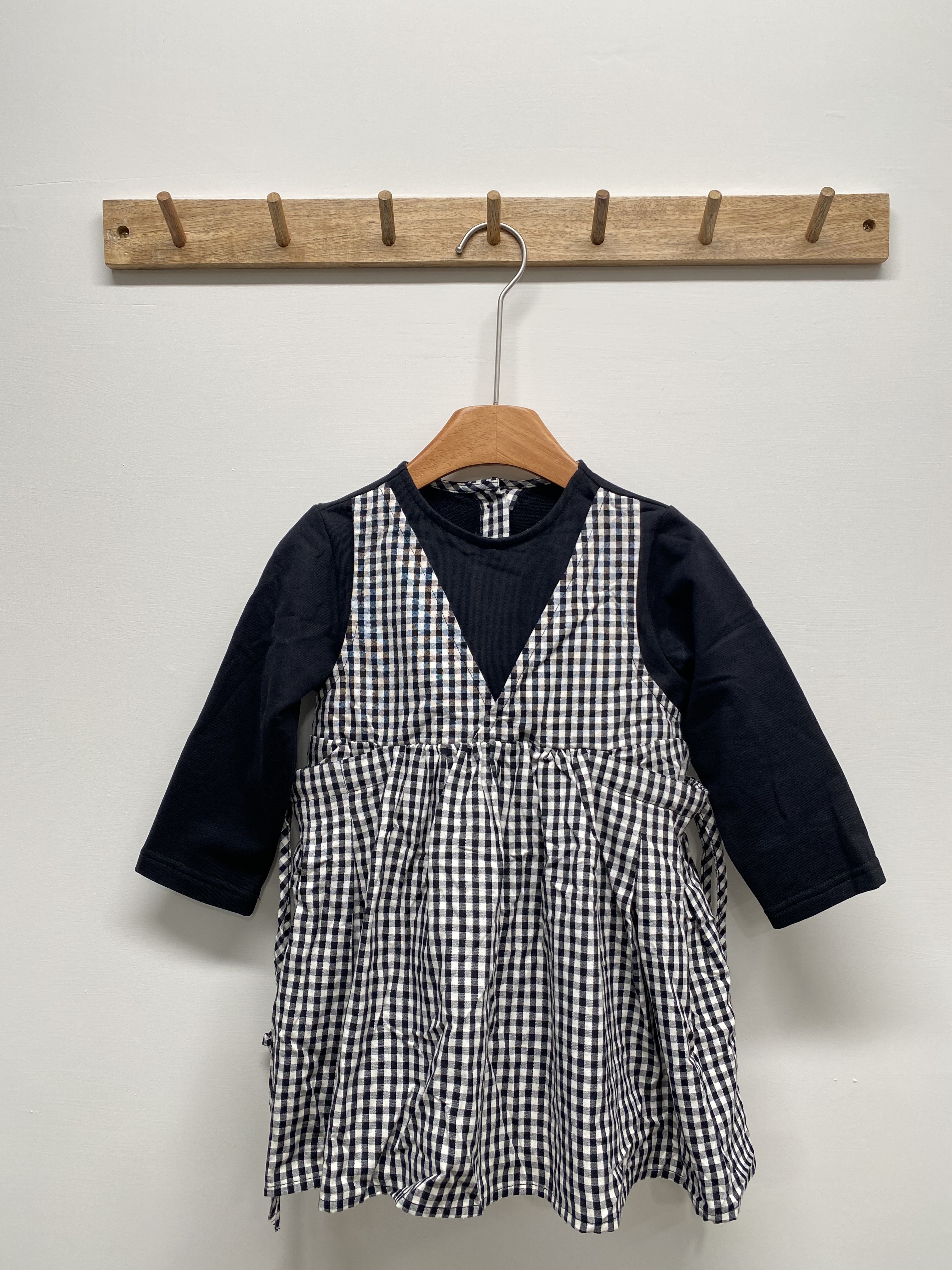 A02911設計師v領洋裝