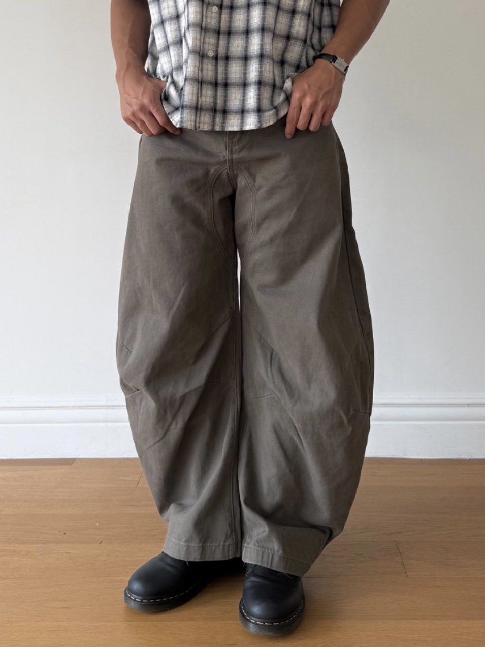 淨色彎刀褲 LEGIT-062P