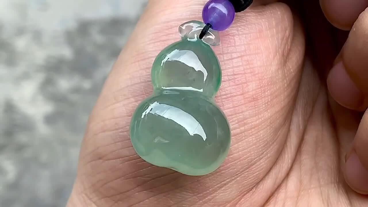 翡翠高冰底色葫蘆翡翠高冰底色葫蘆