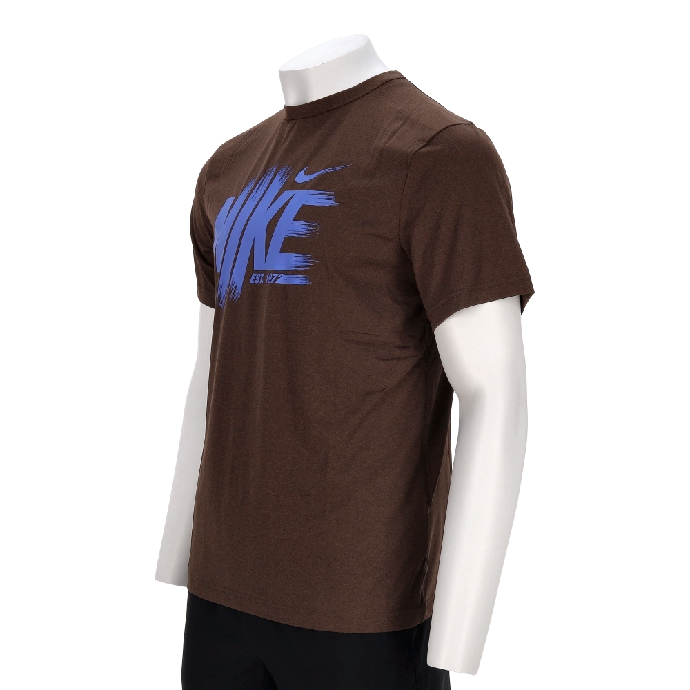 Nike As M Nk Df Uv Hyverse Ss Gfx 男款 咖啡色 Logo 短袖 HV0382-237