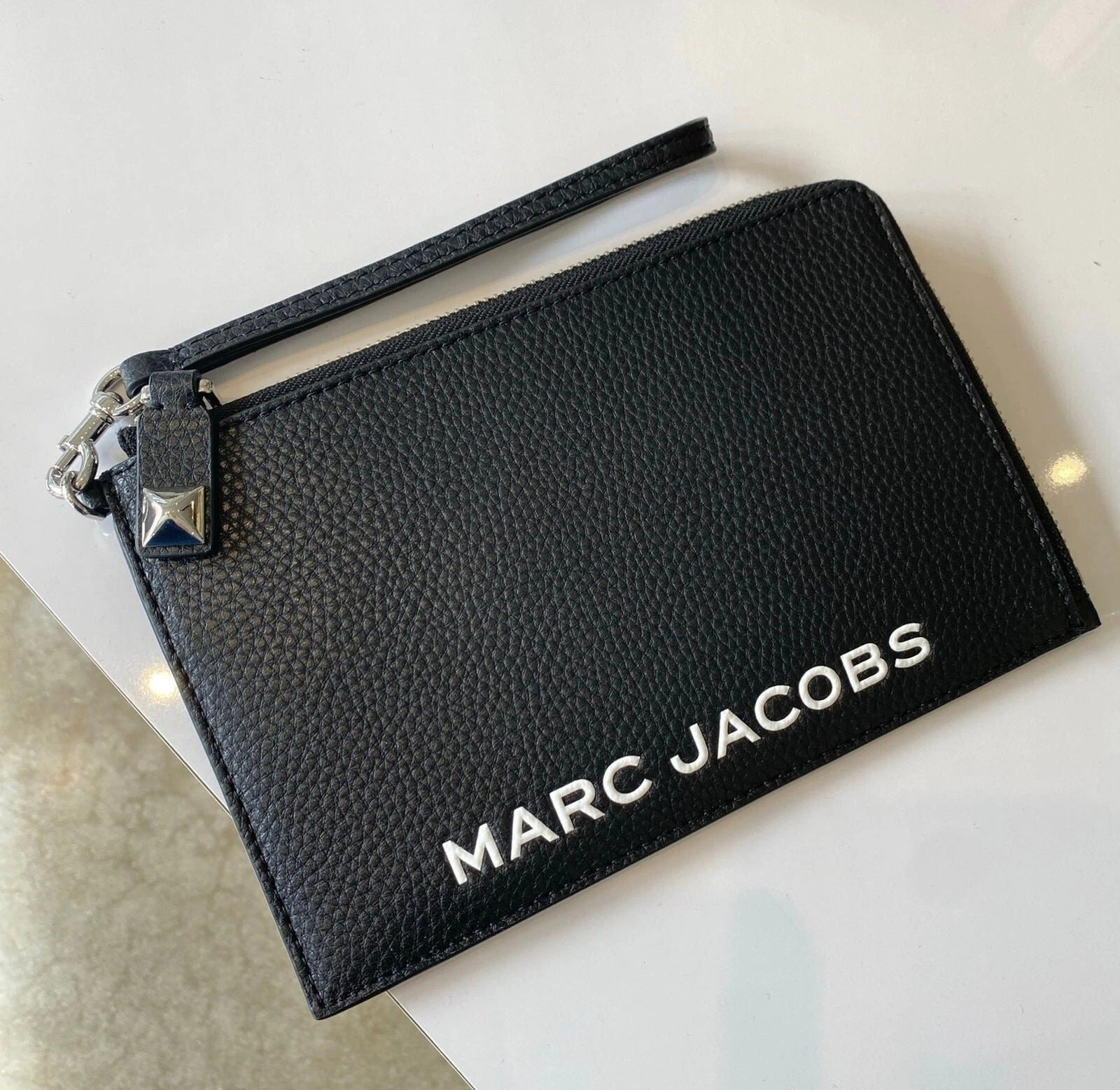[S] MARC JACOBS 4R3SCP028S02-001 WRISTLET,BLACK, 196611111331 (SMJ431)