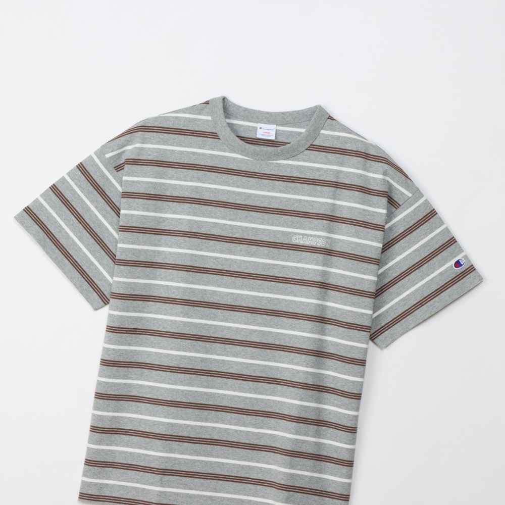 男款-CASUAL 寬版條紋印花短袖TEE-灰/褐條紋  （C3-C303-070）