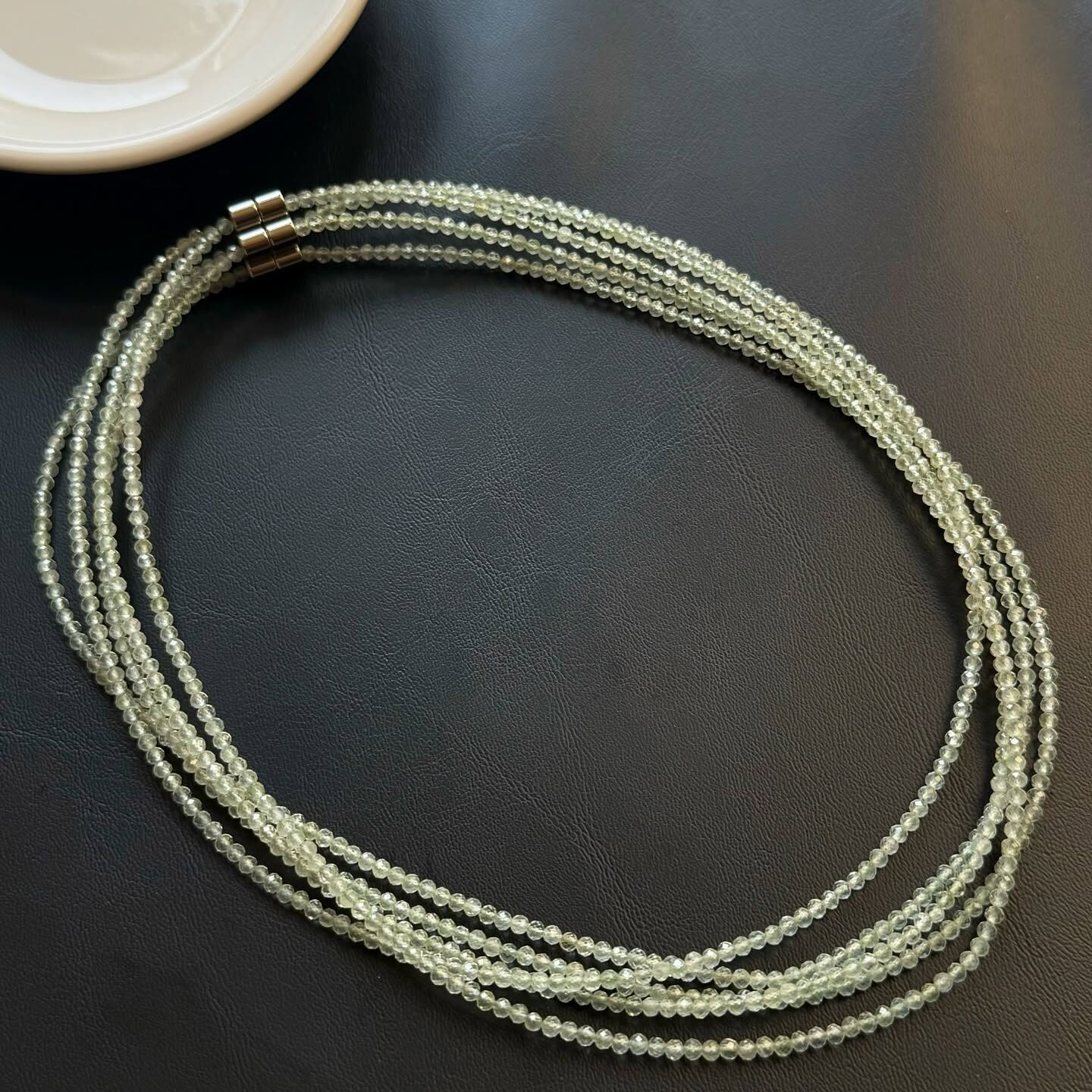 [原石] 綠水晶 磁吸式鎖骨鏈 水晶項鍊