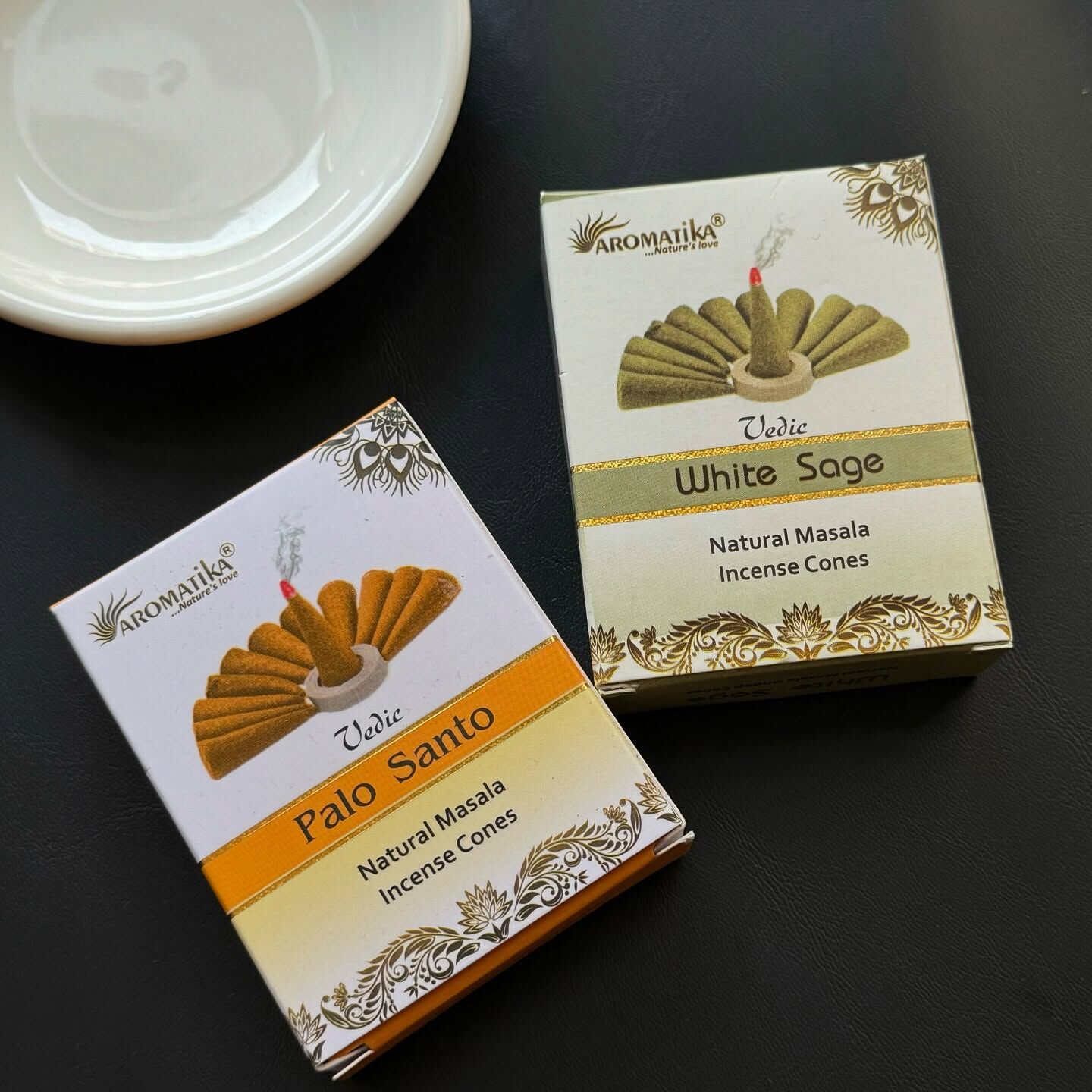 [原石] 聖木、白鼠尾草 淨化香塔 每包 10 個