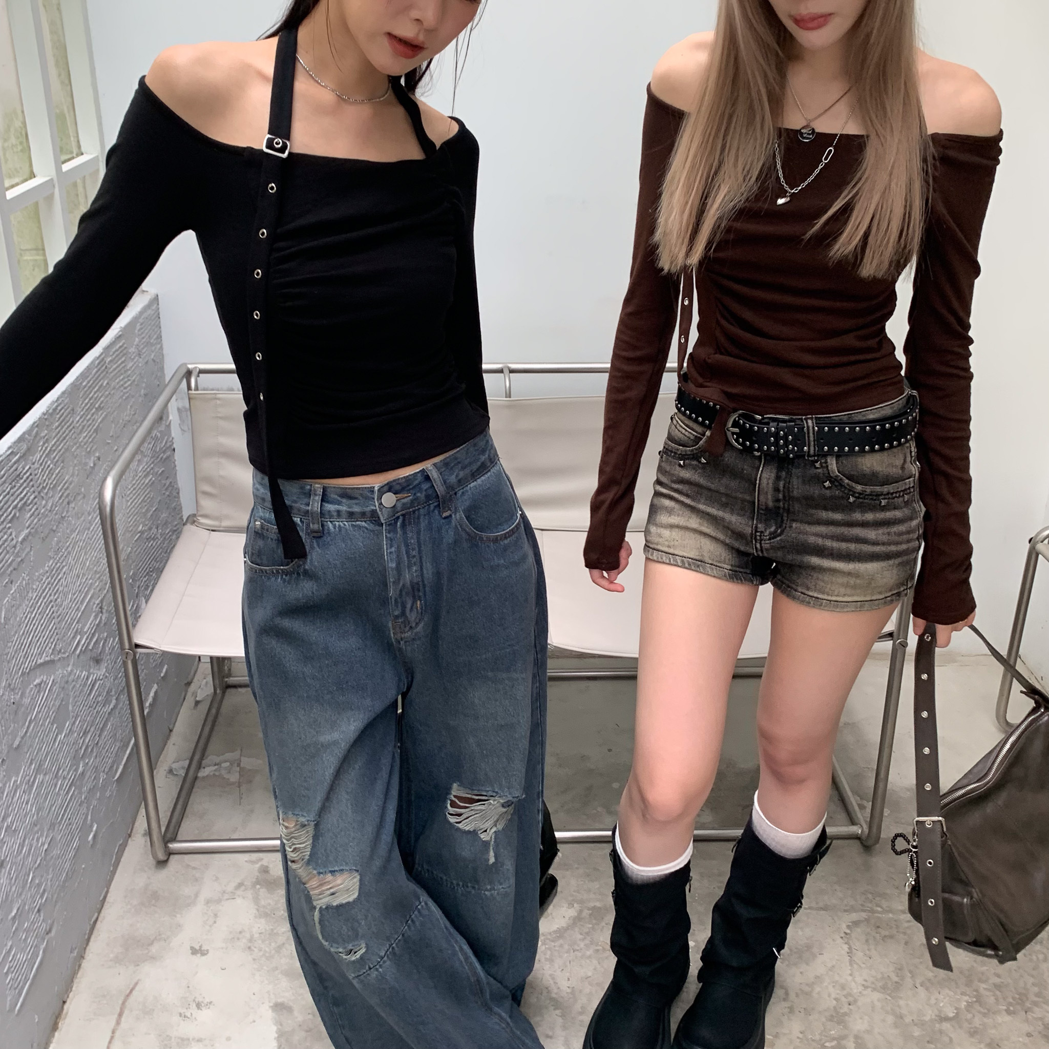 ISA_時髦控請帶! 鉚釘繞脖一字領造型抓皺上衣_58010