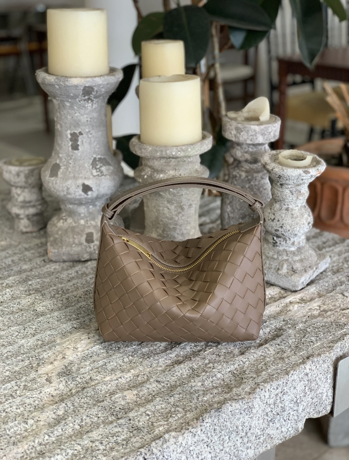 Bottega Veneta BV Wallace Mini 飯盒袋 Pinecone 松果色