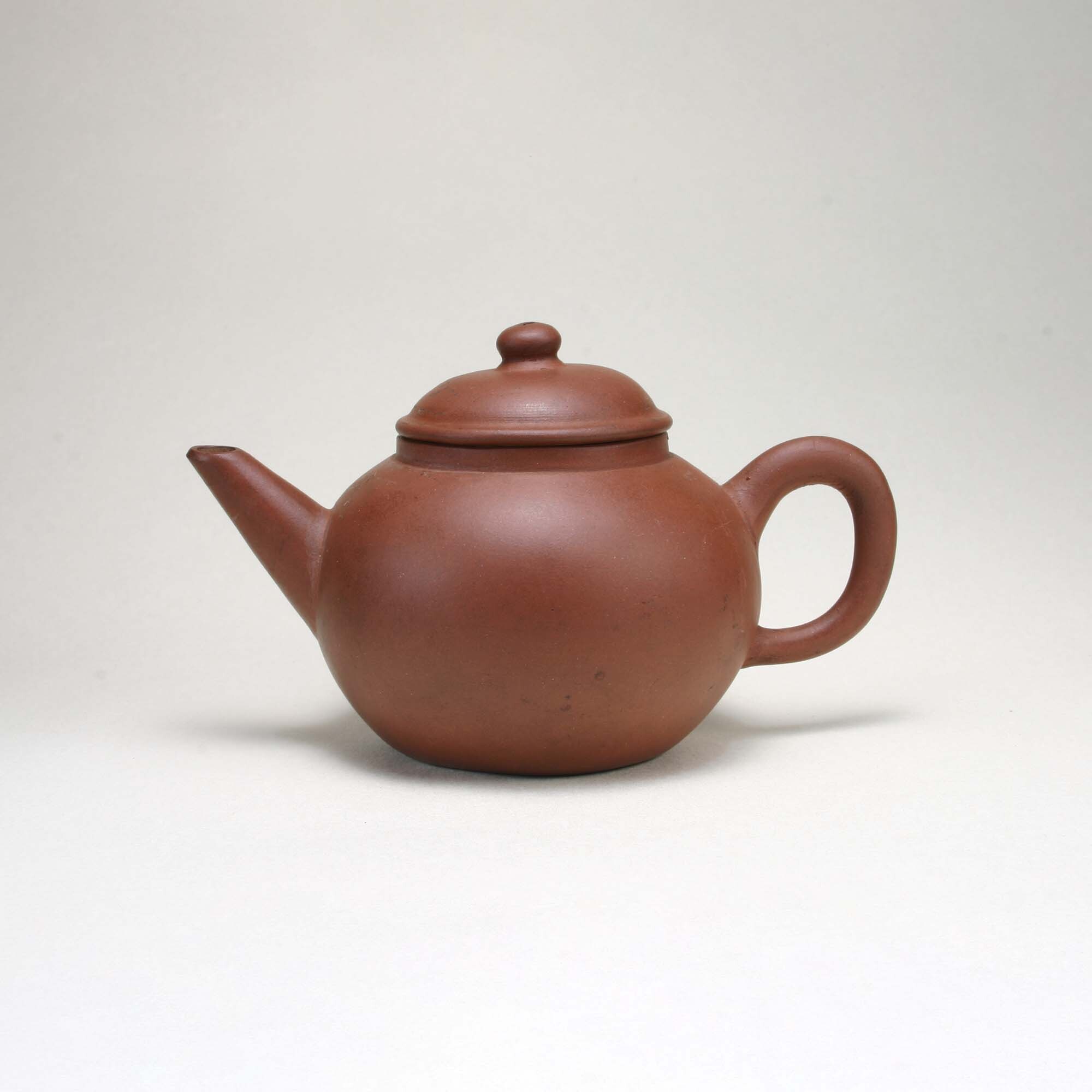 No. 112 葛明昌款紫砂壺