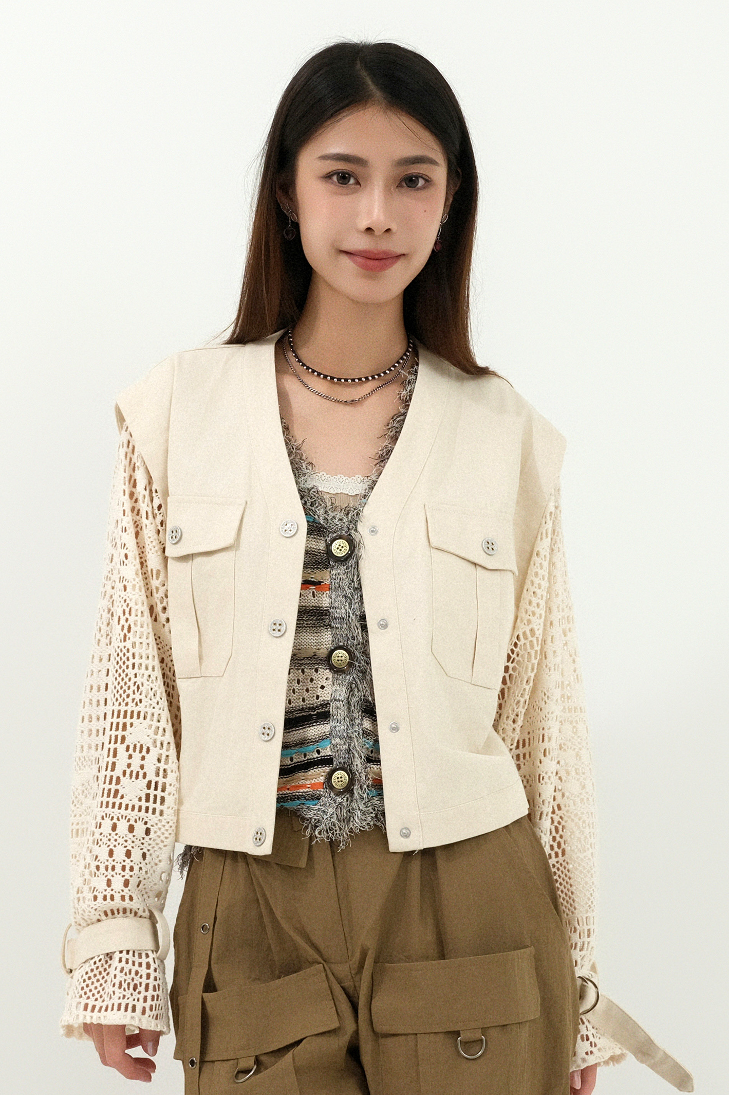 拼通花袖V領短外套  (現貨款式）