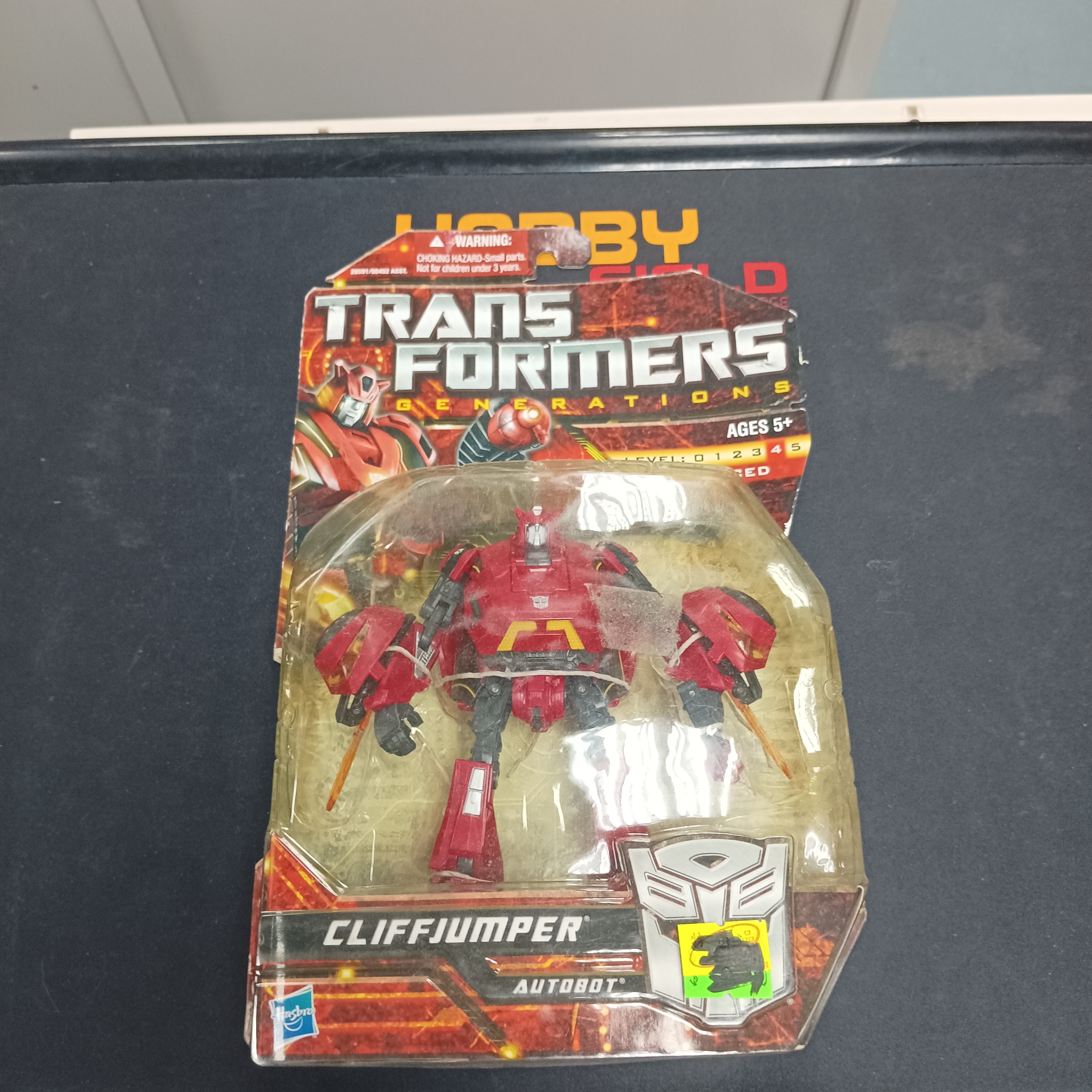 變形金剛-Transformers Generations Deluxe Class Cliffjumper