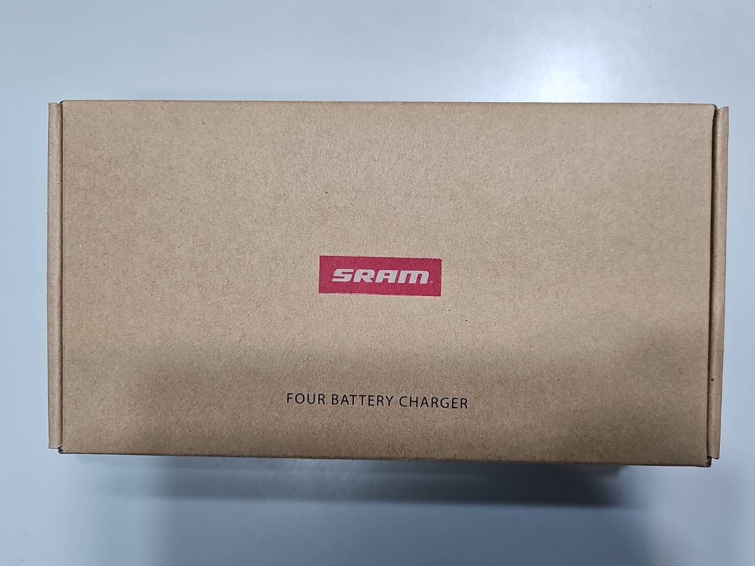 SRAM 00.3018.359.000 4格充電座 四格充電器 四座式 電池充電器 四座式電池充電器