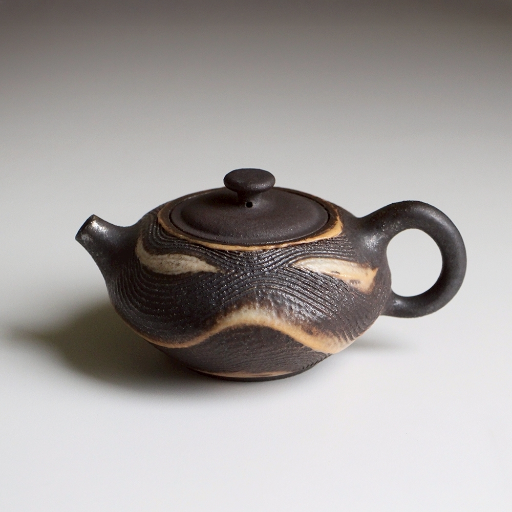 流波紋柴燒茶壺