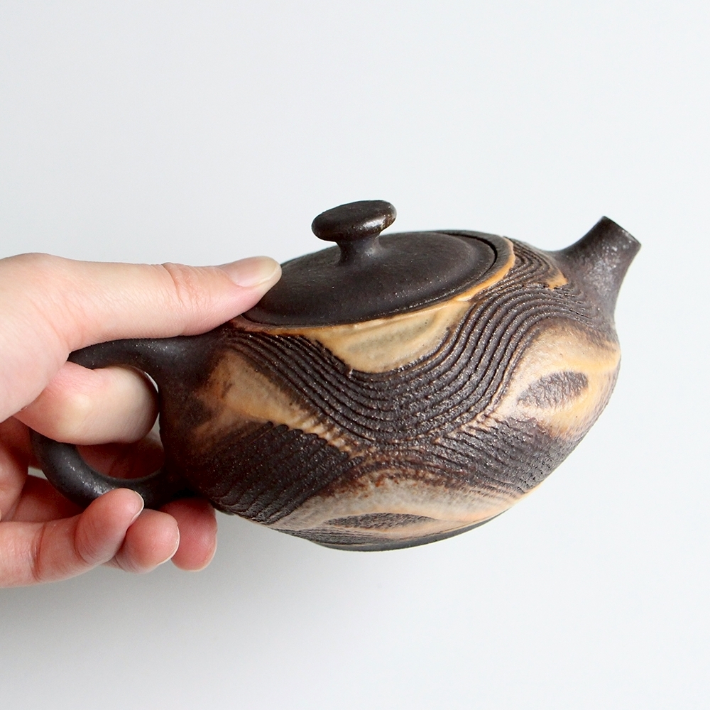 流波紋柴燒茶壺