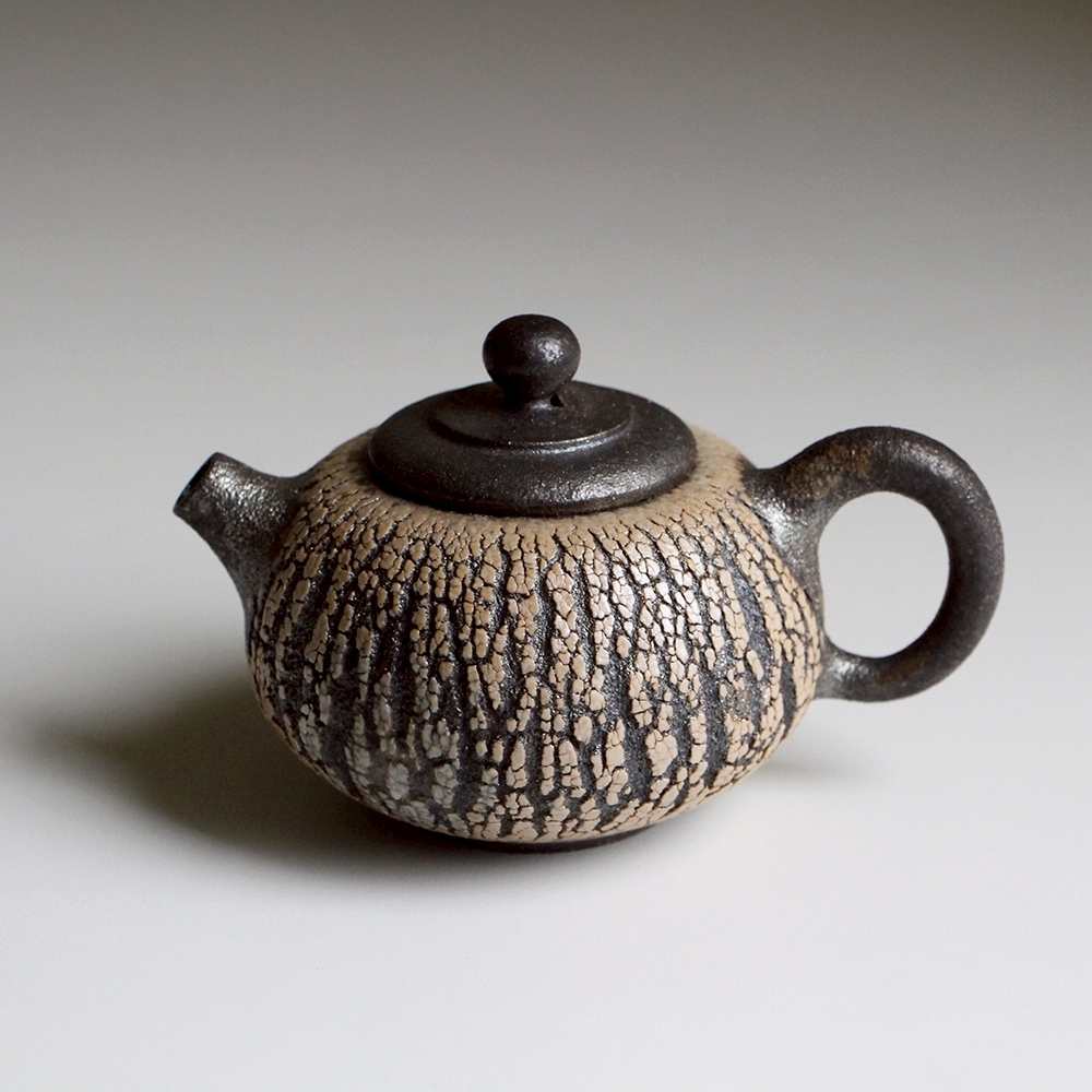 龜紋柴燒茶壺