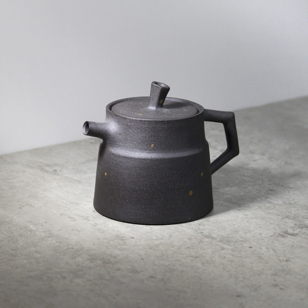 墨泥點金日式侘寂壺Y006O