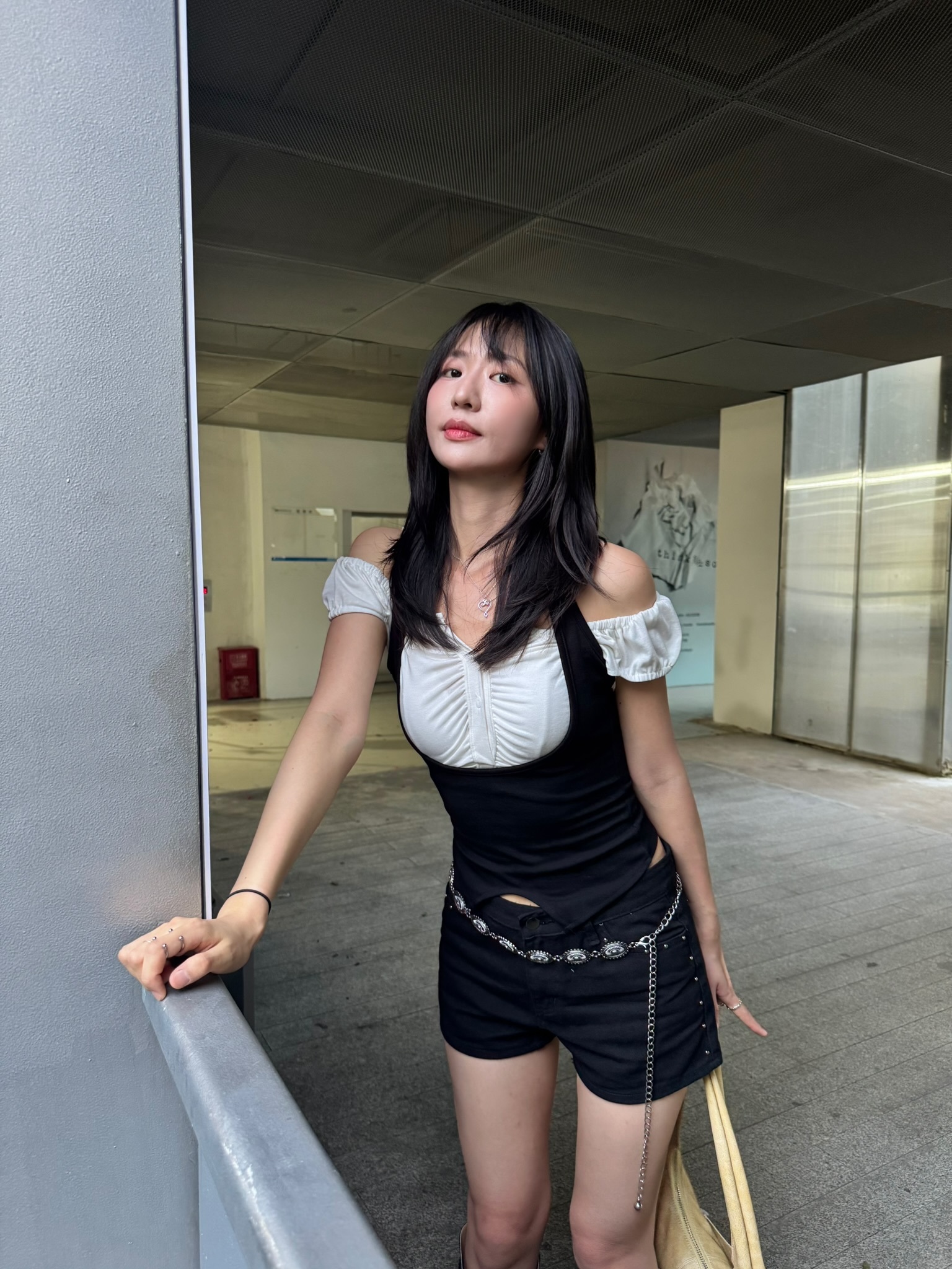 (現貨)個性感假兩件上衣 T9101(灰)