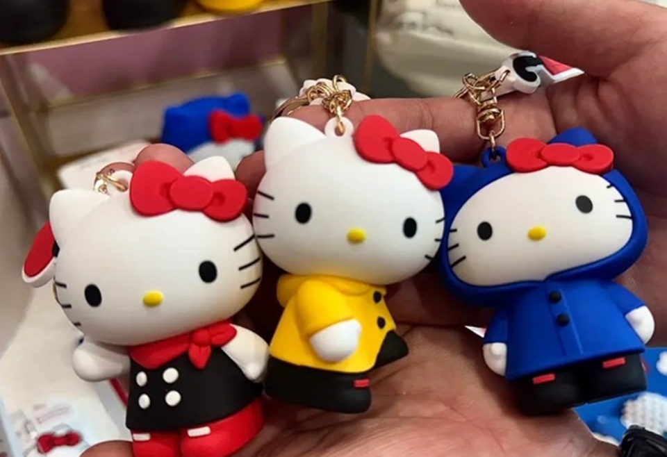 國際間商品化最經典的例子就有 Sanrio 的 Hello Kitty，在 2024 年的年度銷售額約為 39 億美元，值得讓文博會的創作者們參考。