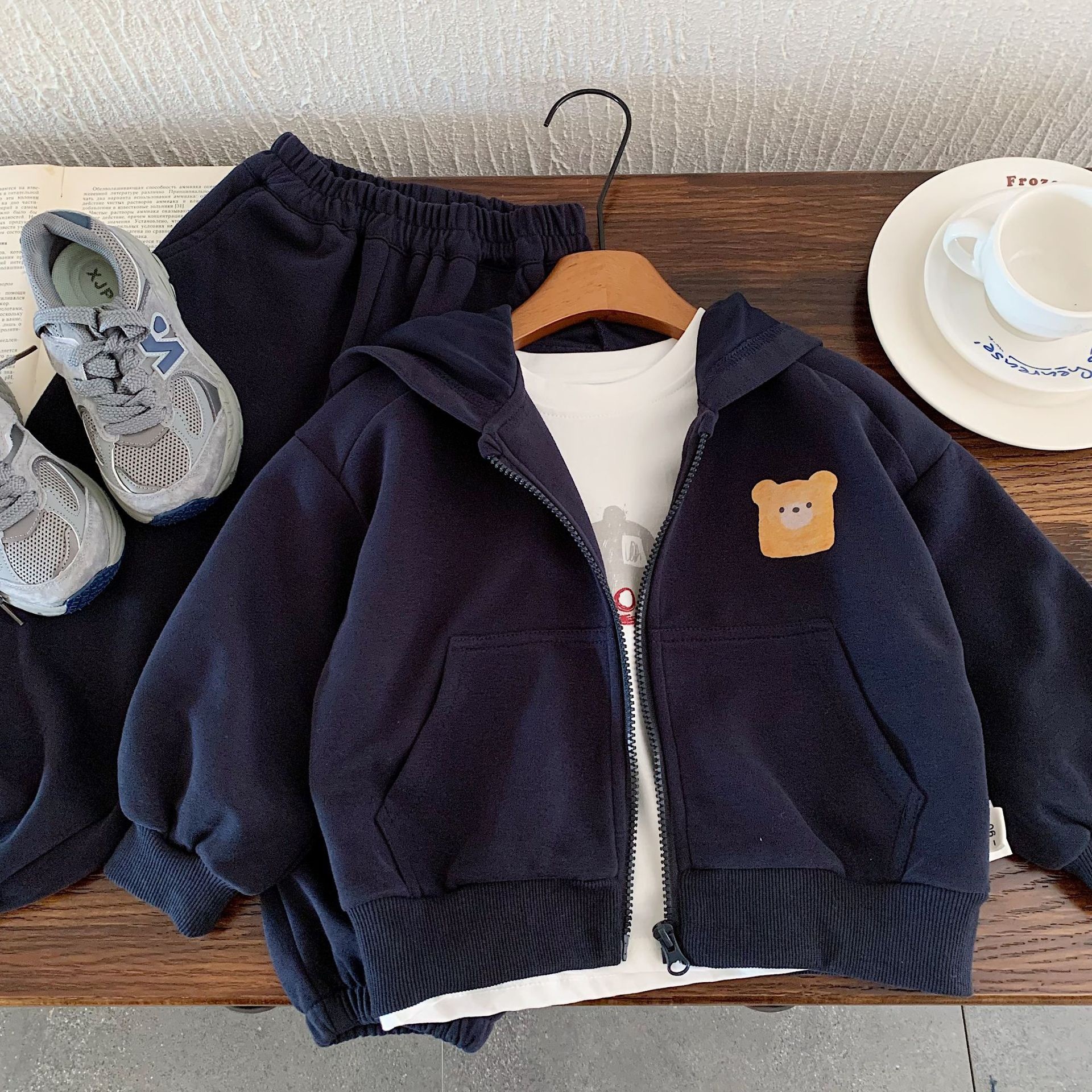 憨憨小熊連帽套裝