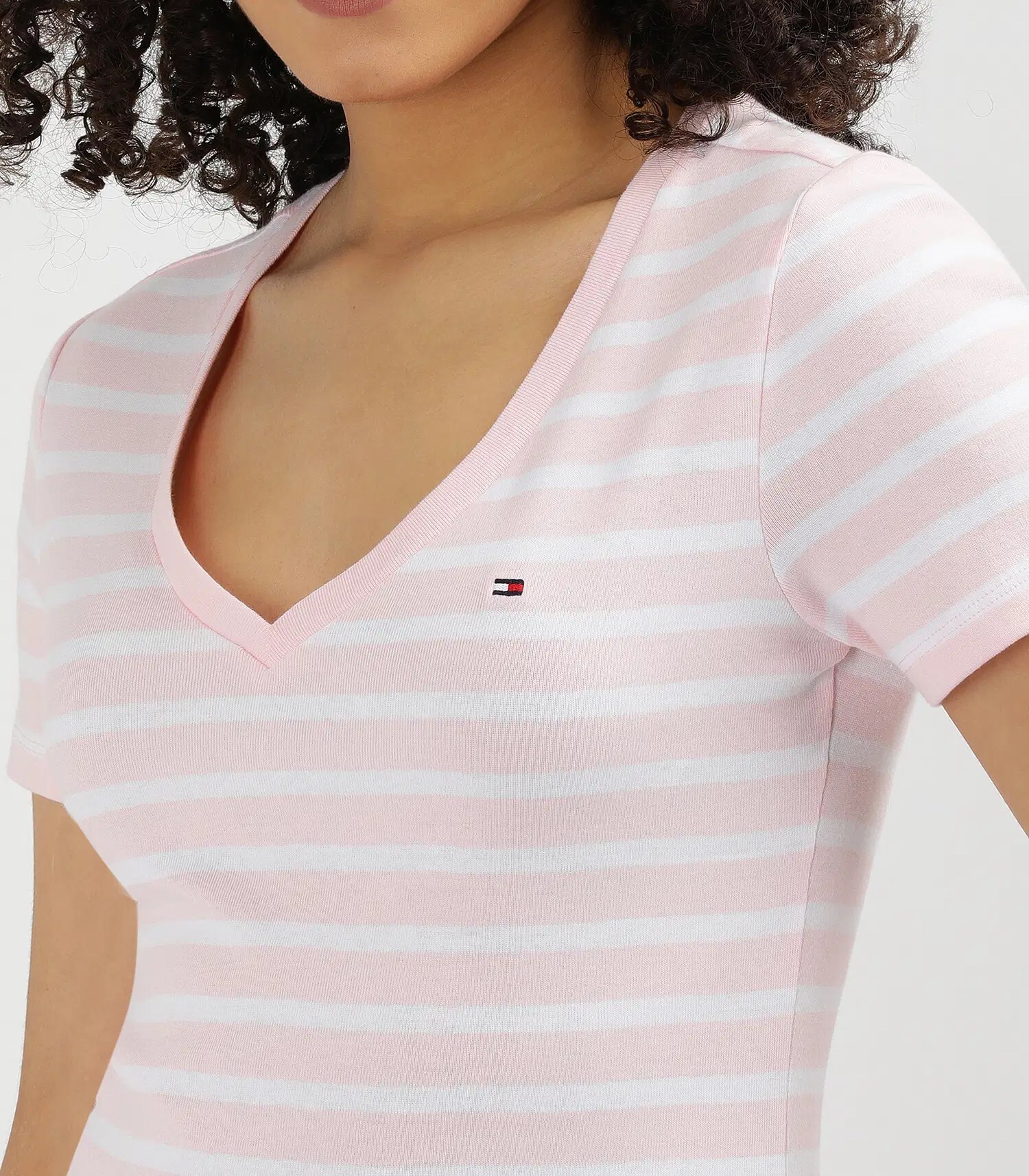 [S] TOMMY HILFIGER PINK V-NECK STRIPE T-SHIRT, XW05029-650 (STH1383)