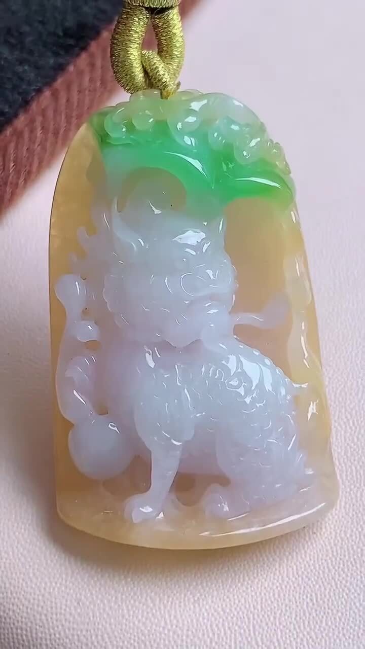 翡翠冰黃加綠麒麟牌,天然翡翠A玉, 緬甸玉, Jade, Jadeite