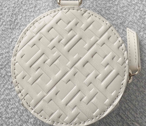[S] TOMMY HILFIGER WHITE XW04211-250 CIRCLE ROUND CROSSBODY BAG, 197735688020 (STH1358)