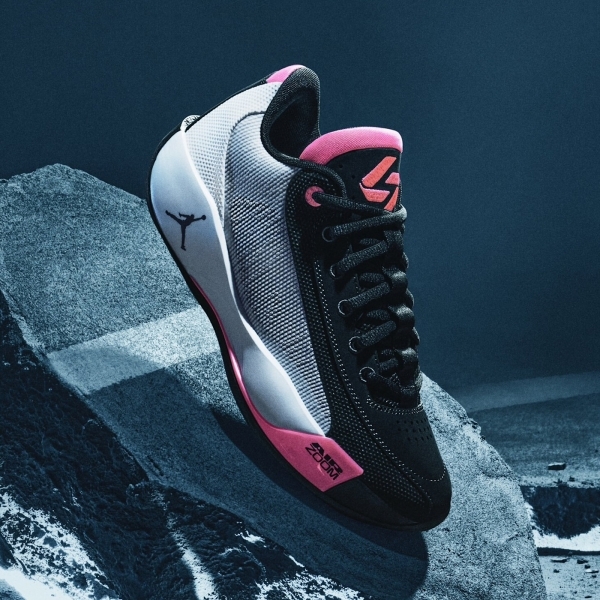 NIKE 籃球鞋 JORDAN LUKA 77 PF 黑白桃紅 緩震 男 HF0819-001