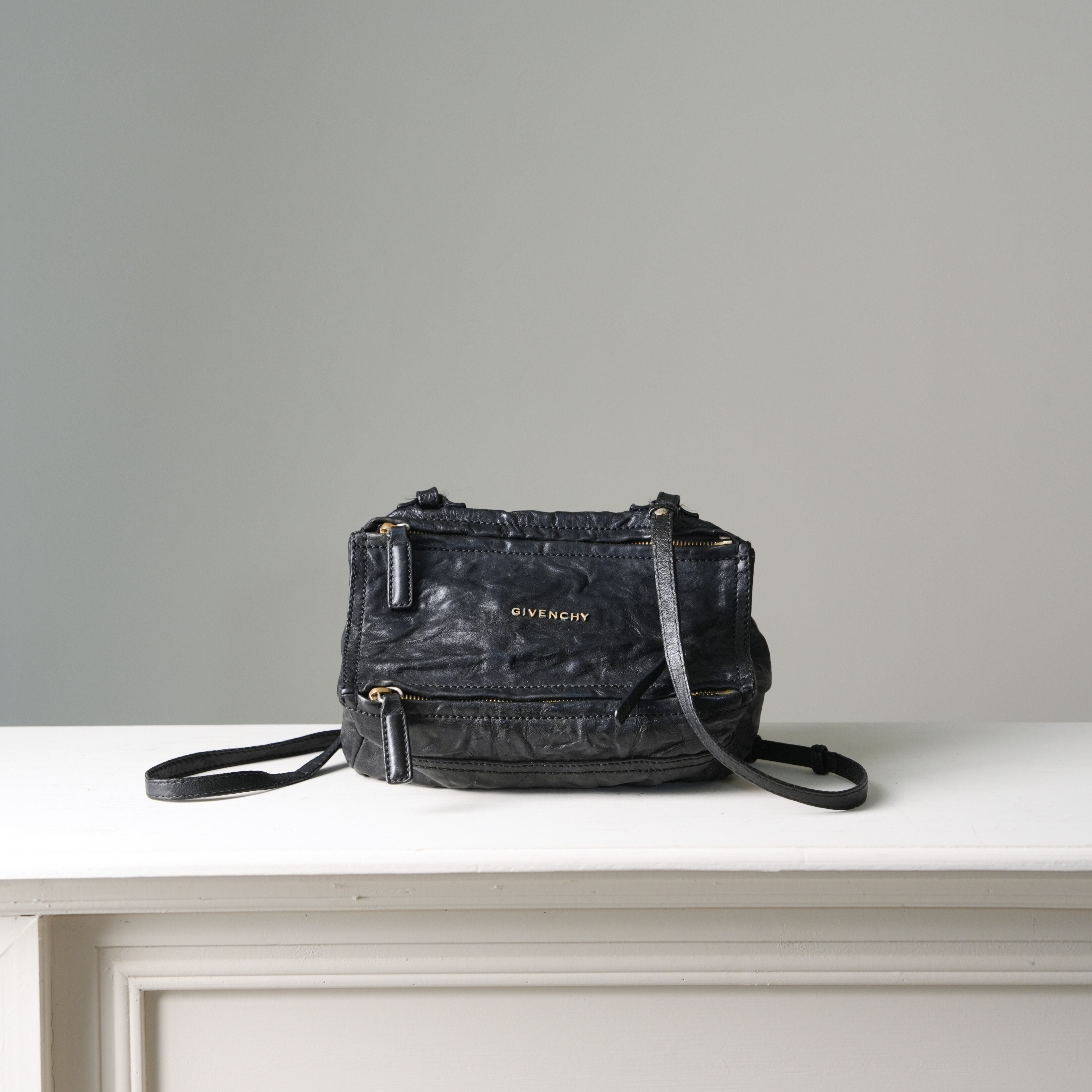 GIVENCHY 潘朵拉皺褶黑色盒子包