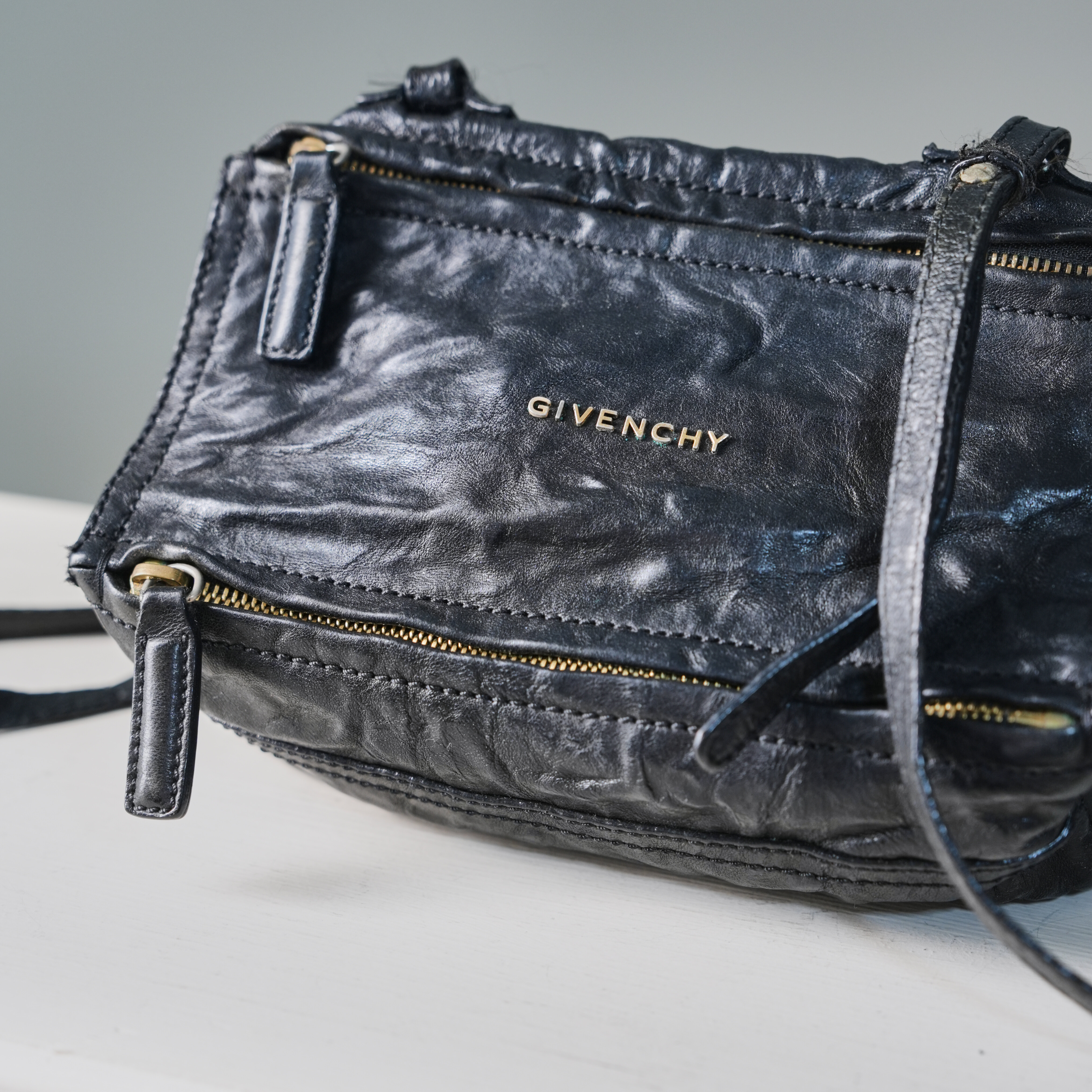 GIVENCHY 潘朵拉皺褶黑色盒子包