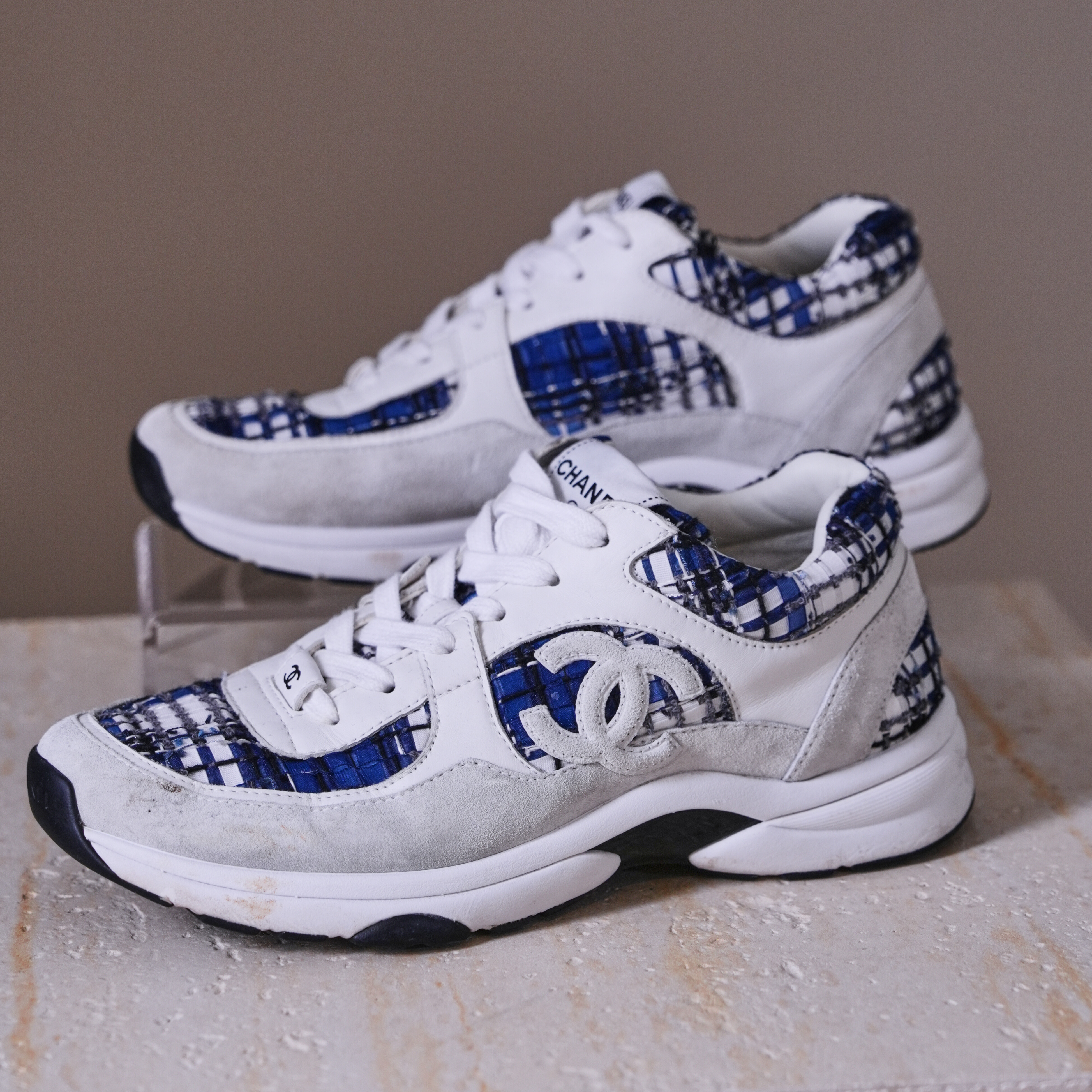 Chanel 24P藍白毛呢格紋運動鞋