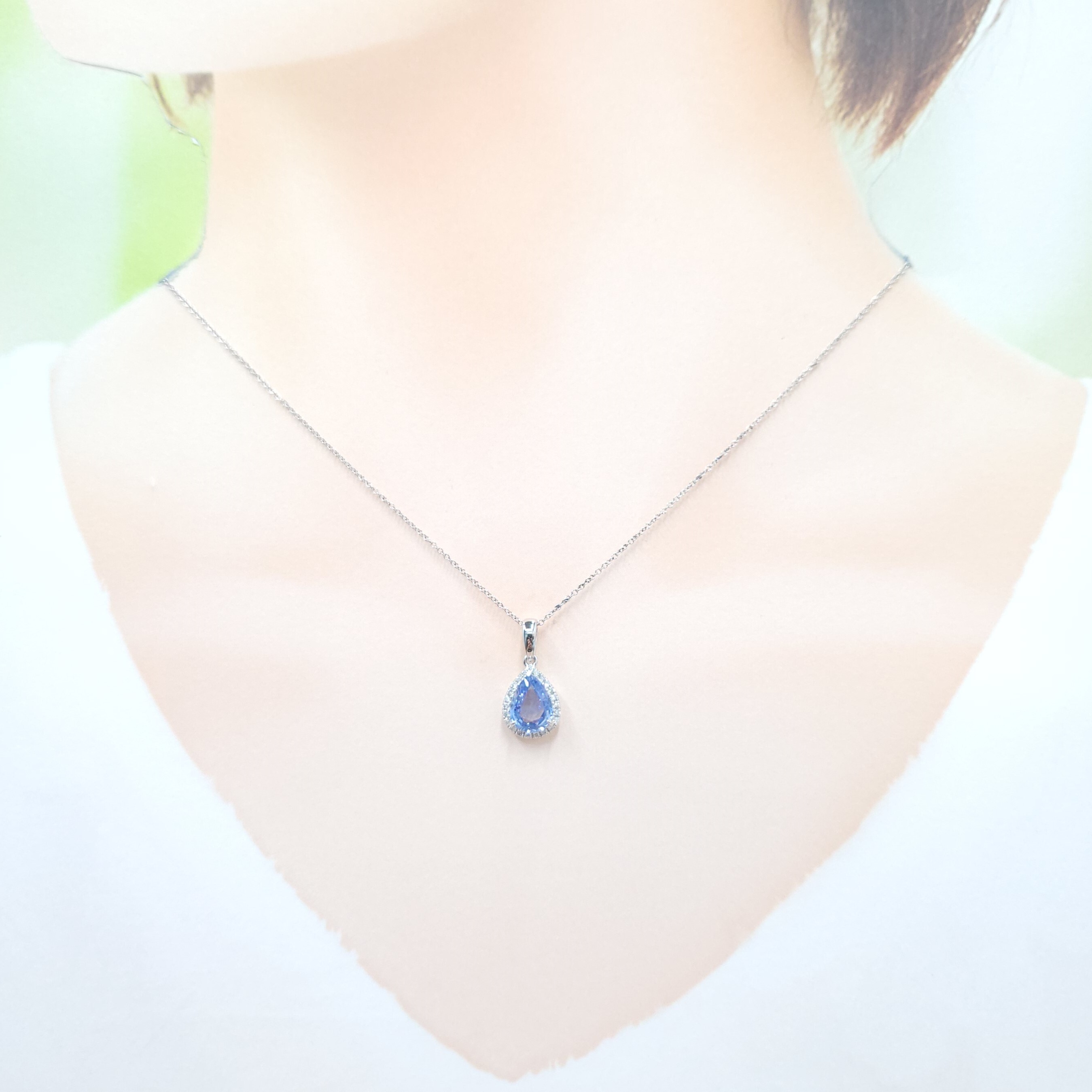 18K White Gold 1.33ct Sapphire and Diamond Pendant