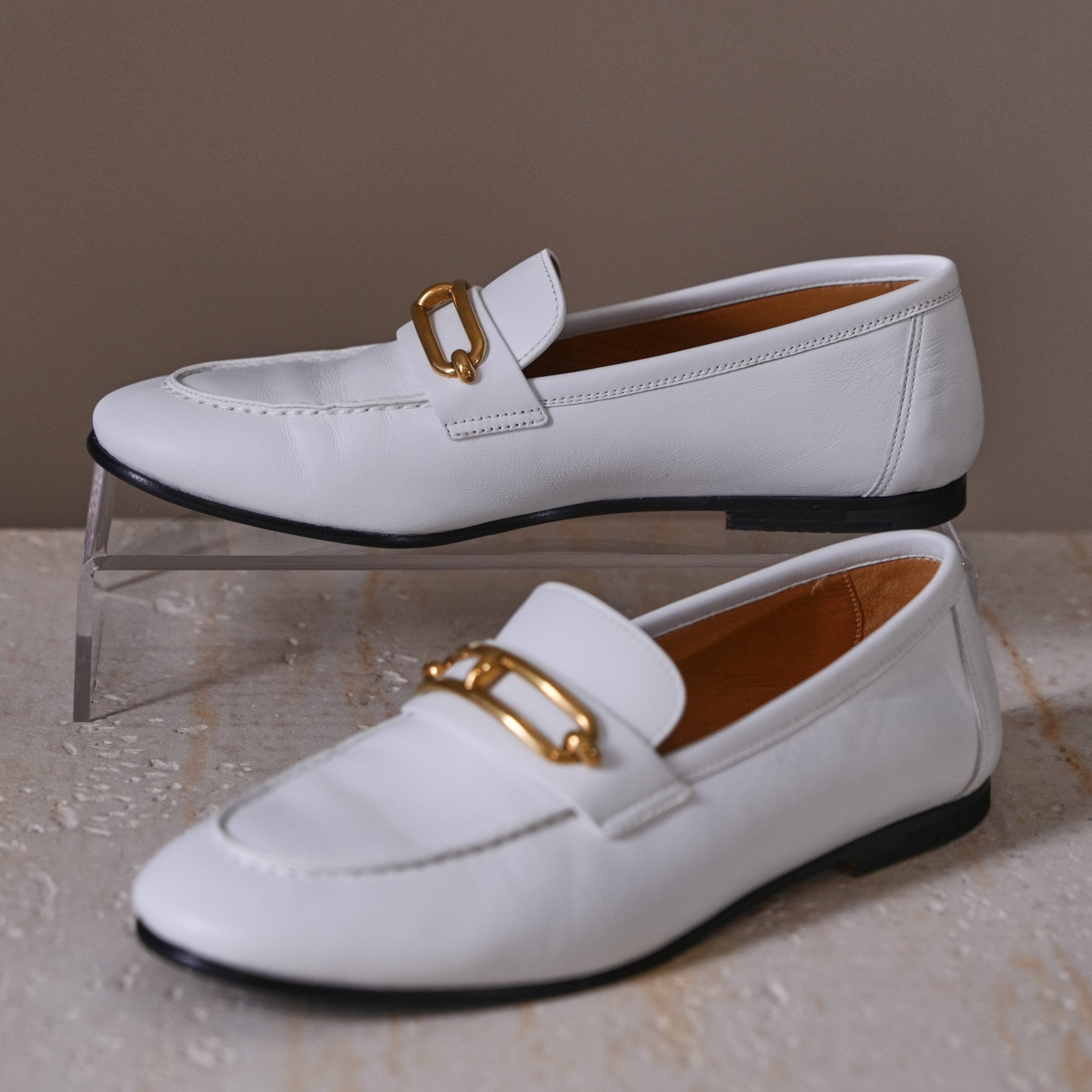 Hermes 白色樂福鞋 37號