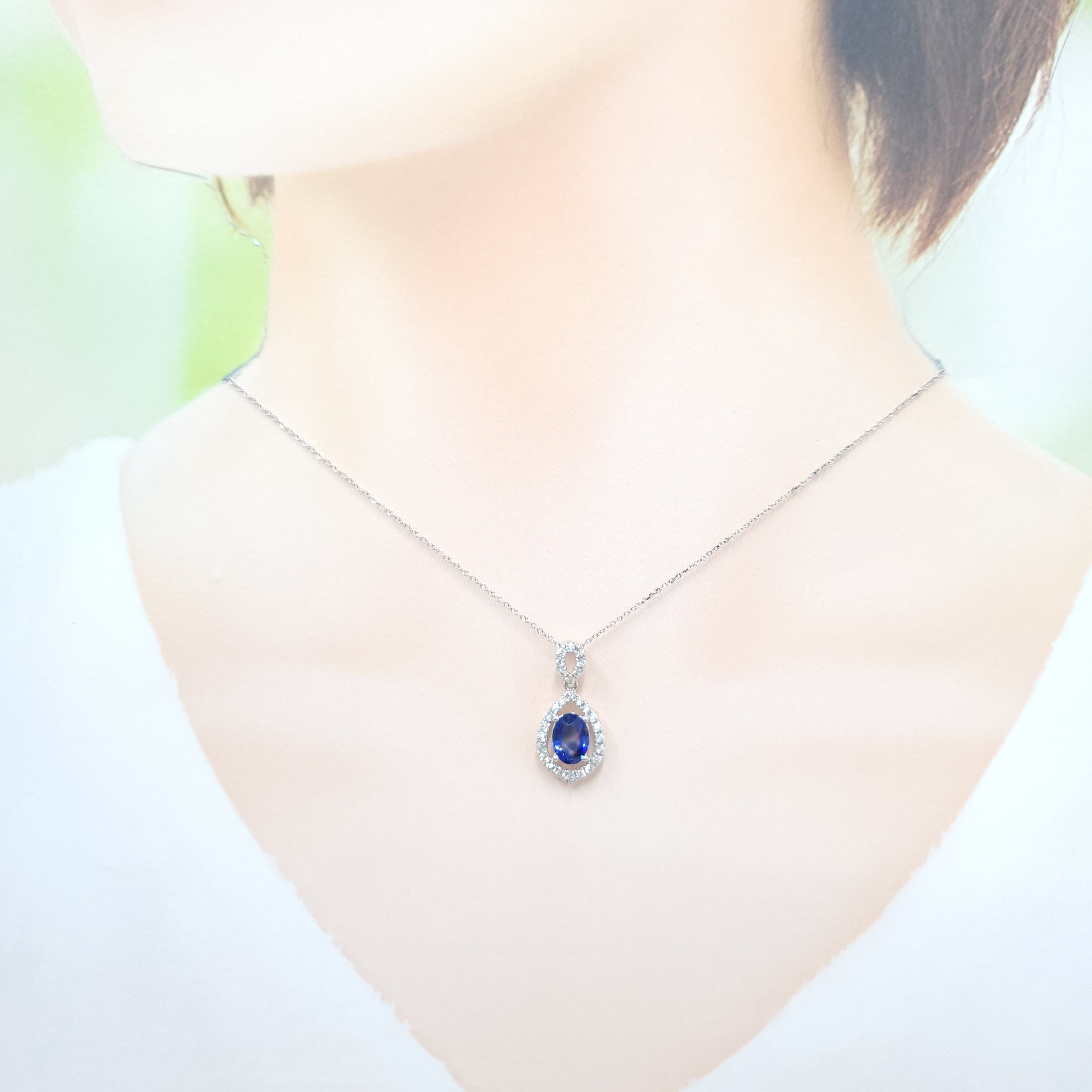 18K White Gold 1.06ct Sapphire and Diamond Pendant