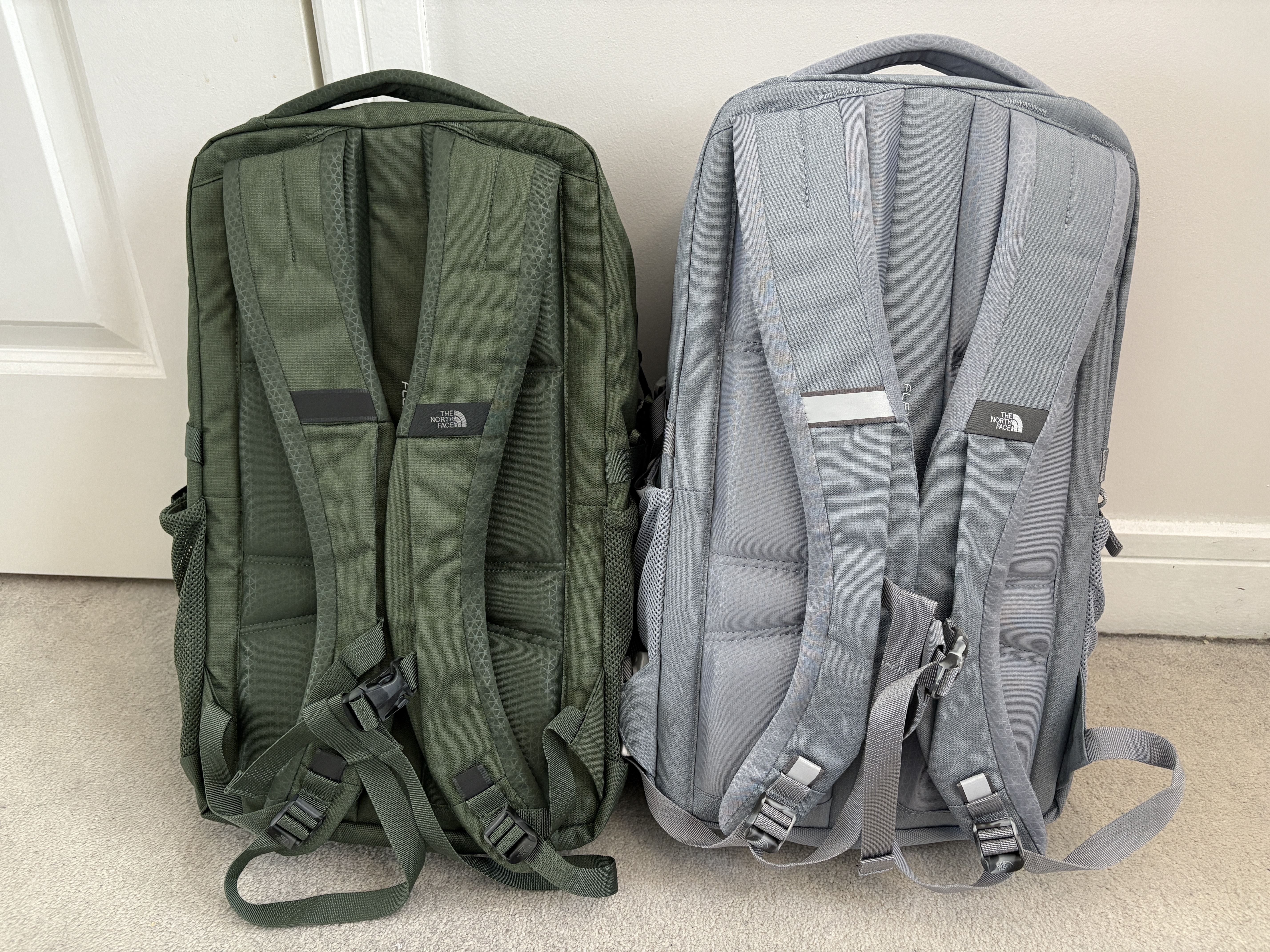 THE NORTH FACE Pivoter 27L 多功能後背包 FlexVent 紓壓背帶/雙層大容量 (5色)