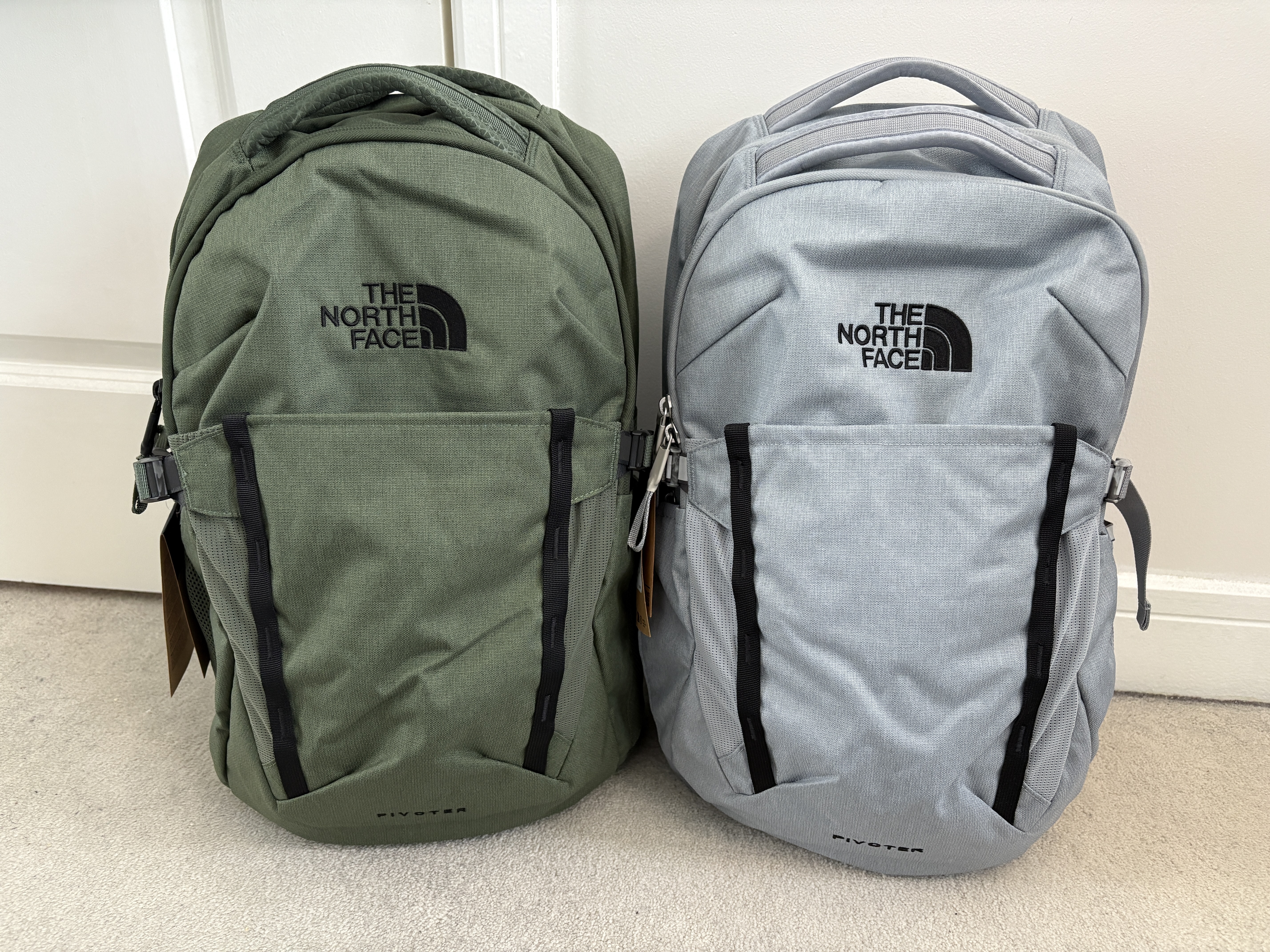 THE NORTH FACE Pivoter系列 (27L) FlexVent紓壓背帶 雙層多功能 後背包 (4色)