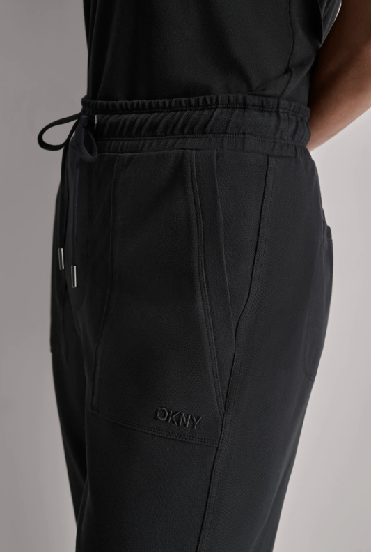 [S] DKNY RAISED LOGO JOGGER,BLACK, DP2P2743-BLK [FINAL SALE] (SD397)
