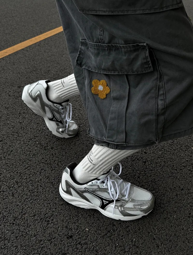 KTQ STORE ‧ MIZUNO Spark CN 白銀色 白銀黑 Y2K 復古 慢跑鞋 老爹鞋 D1GH242804