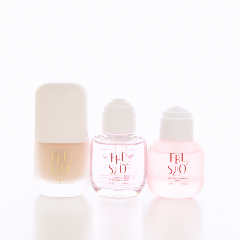 服貼雲朵底妝組