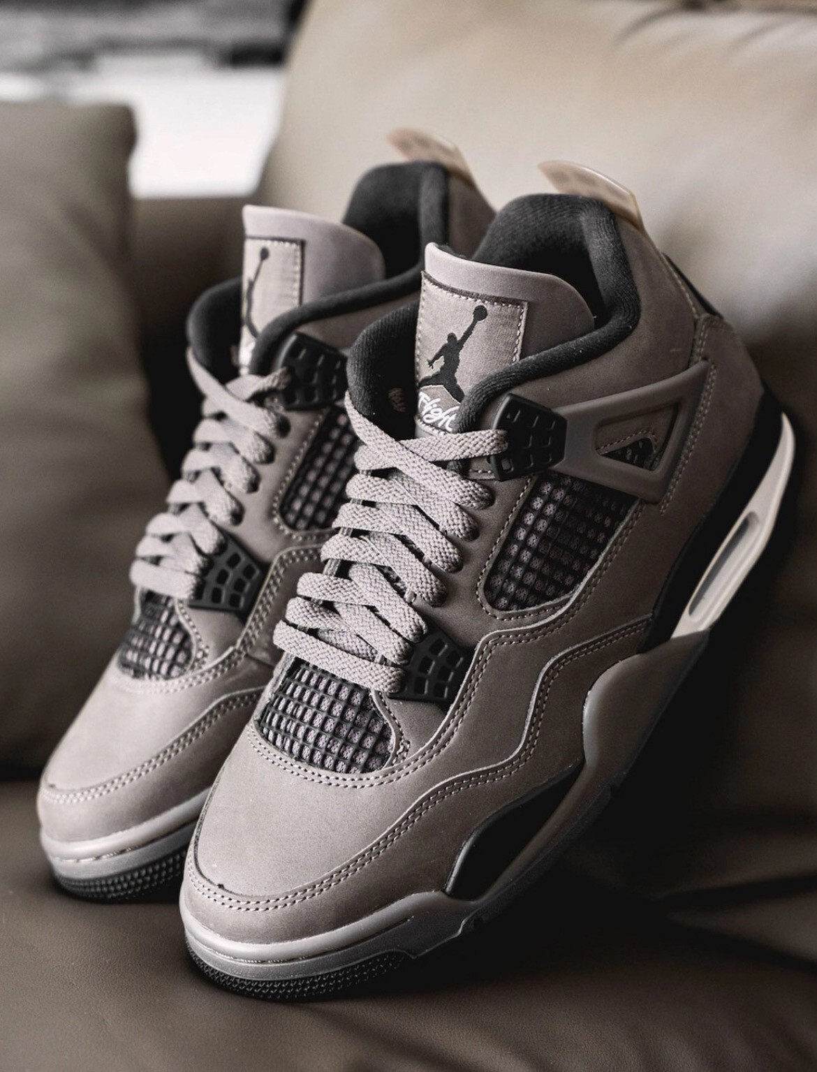 iSNEAKERS｜Air Jordan 4 Retro "Cave Stone" 摩卡 FV5029-200