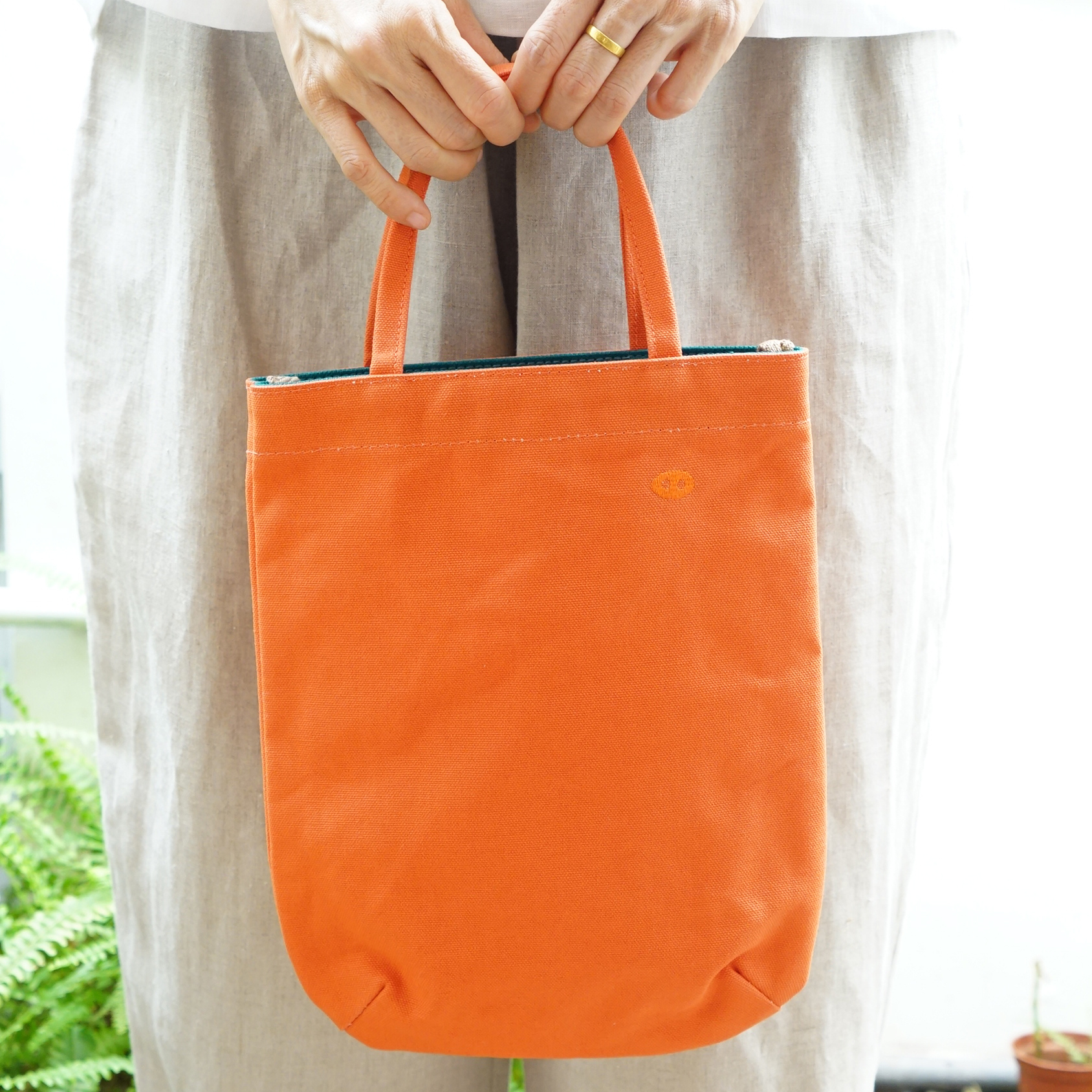 甘單小包   蘑菇經典手提包 柿子橘