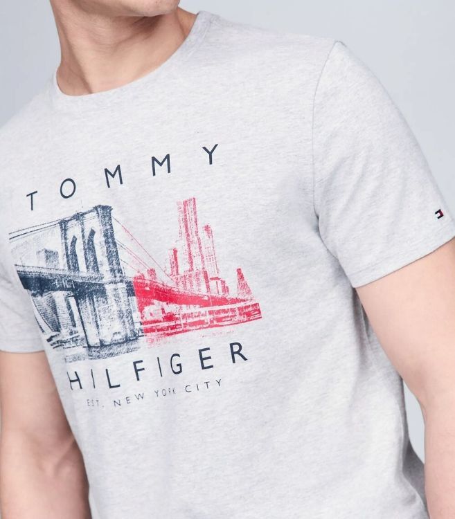 [S] TOMMY HILFIGER NYC GRAPHIC T-SHIRT [FINAL SALE],HEATHER GREY, 78JB085-030 (STH708)