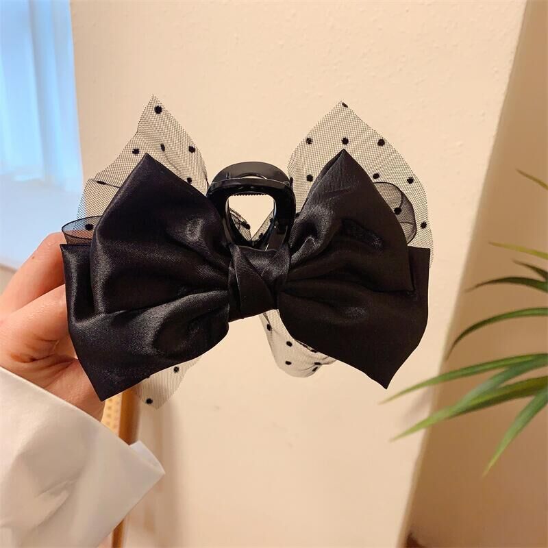 Runaway Princess Double-Sided Mesh Bow Hair Claw
