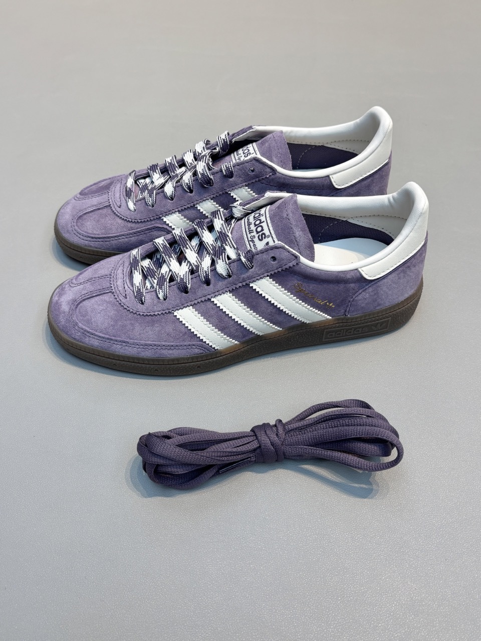 ADIDAS HANDBALL SPEZIAL 調色盤系列 霧霾紫 紫灰 奶油白 編織鞋帶 男女鞋 KI5943 / 預購