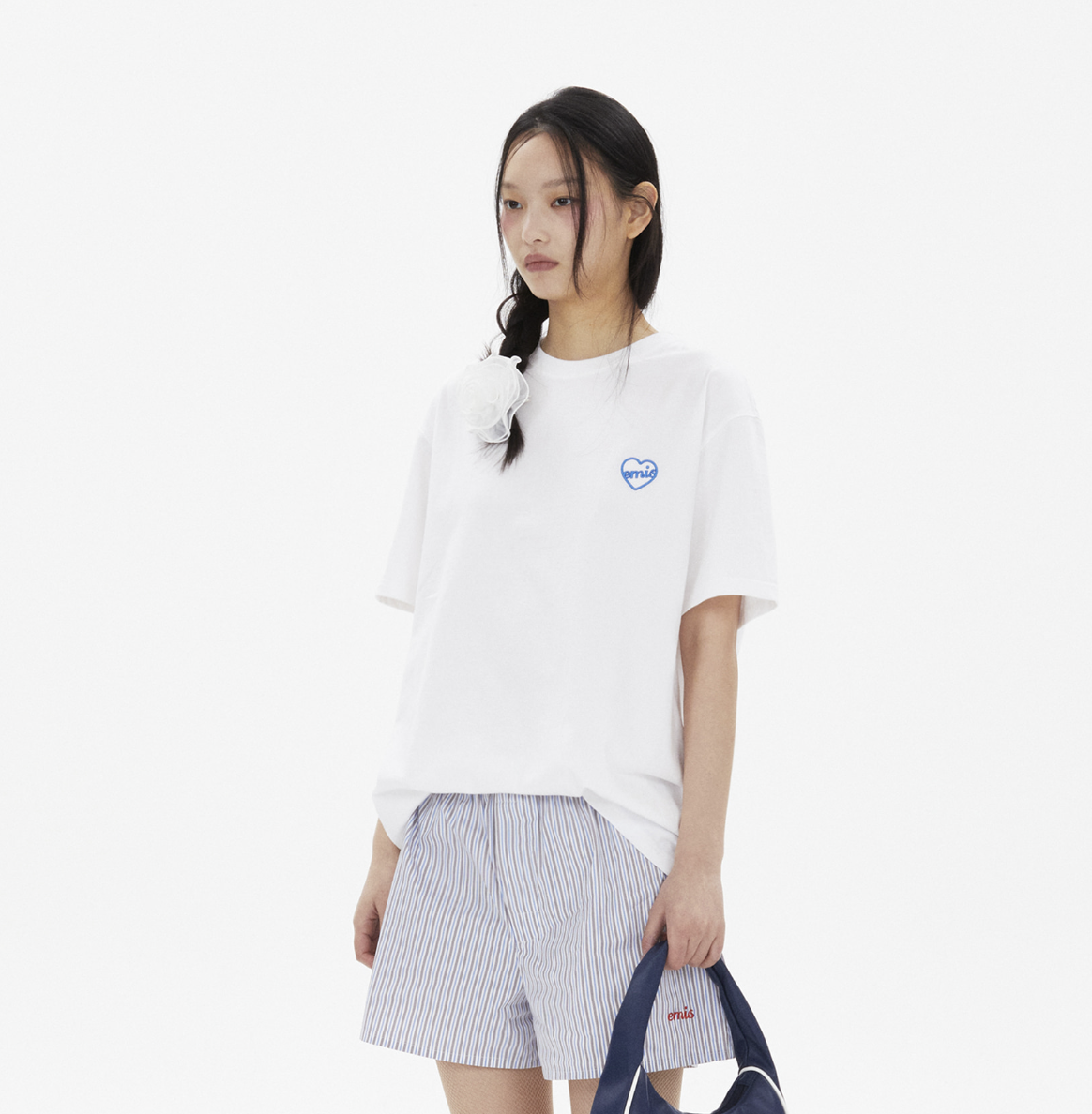 韓國 EMIS 愛心小刺繡 短袖上衣