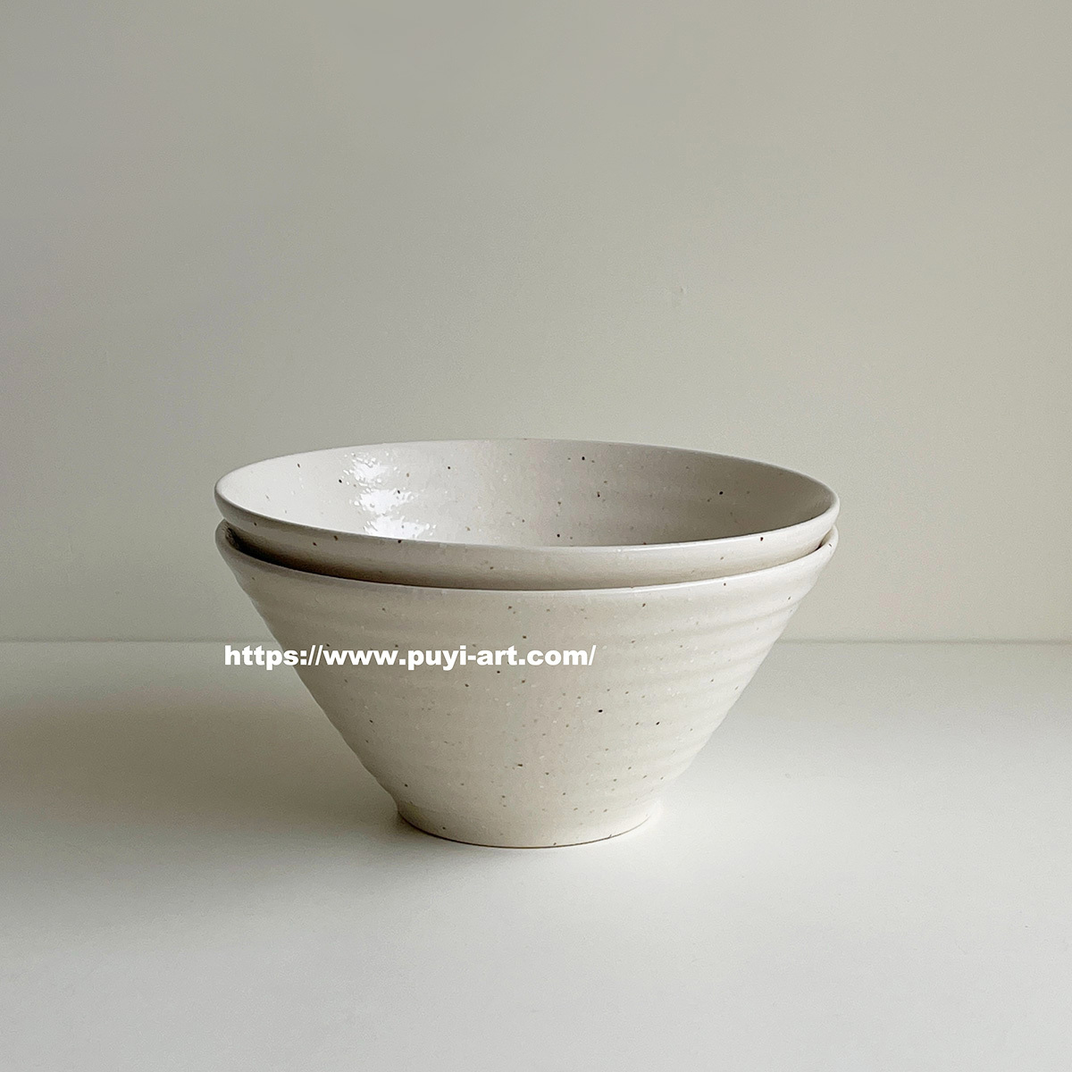 日本製拉坯麻點白輕量丼飯碗約Φ17xH8cm