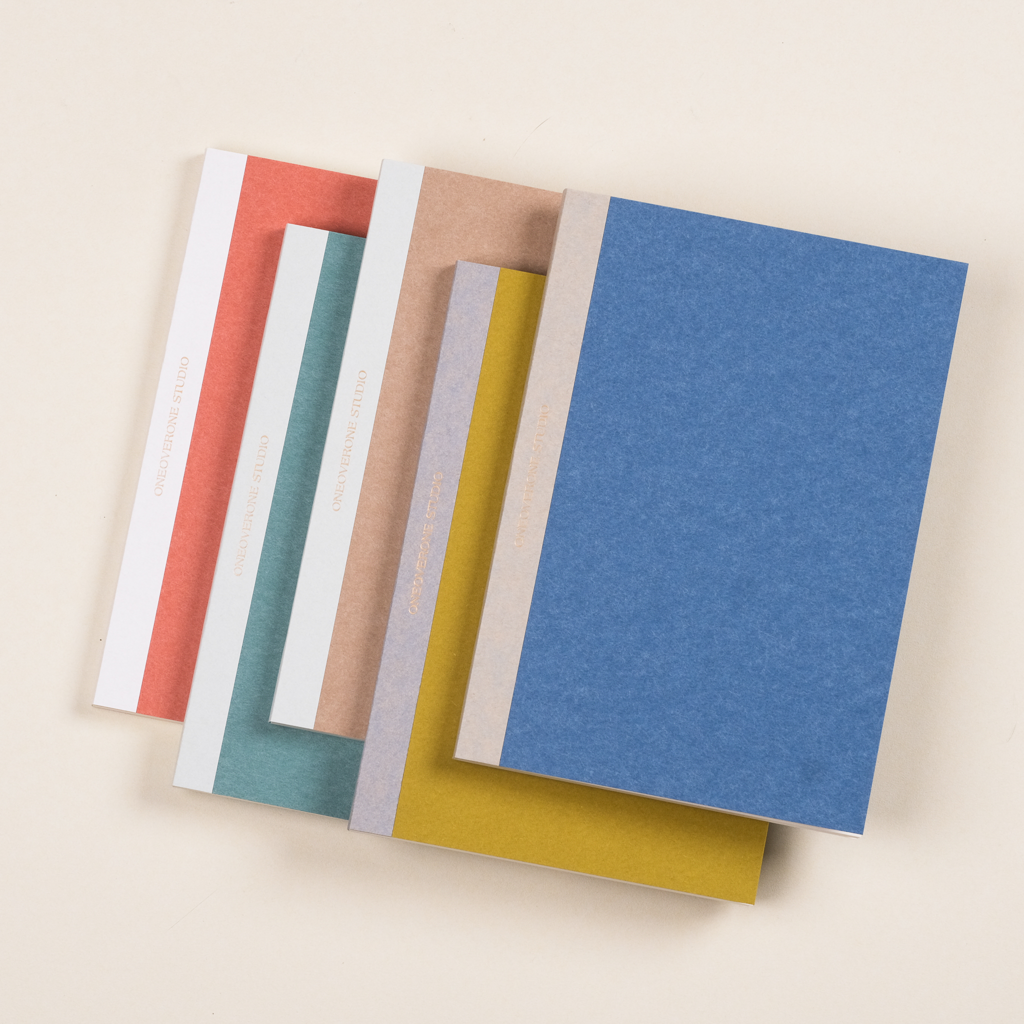 米色68磅 / 4mm方格 巴川紙筆記本 / A5-配色系列/ 一分之一工作室 臺灣