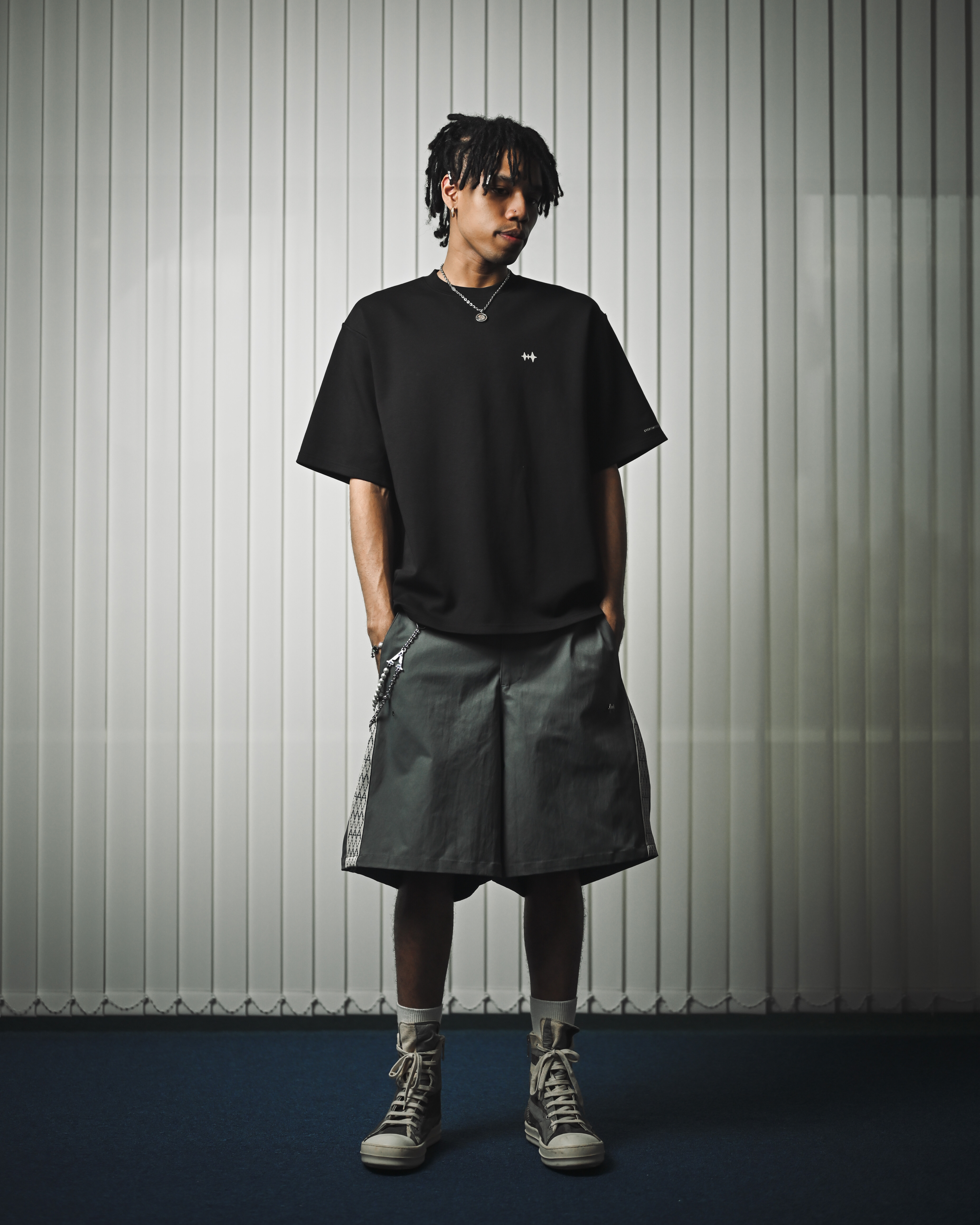 EVERYDAY TEE - BLACK