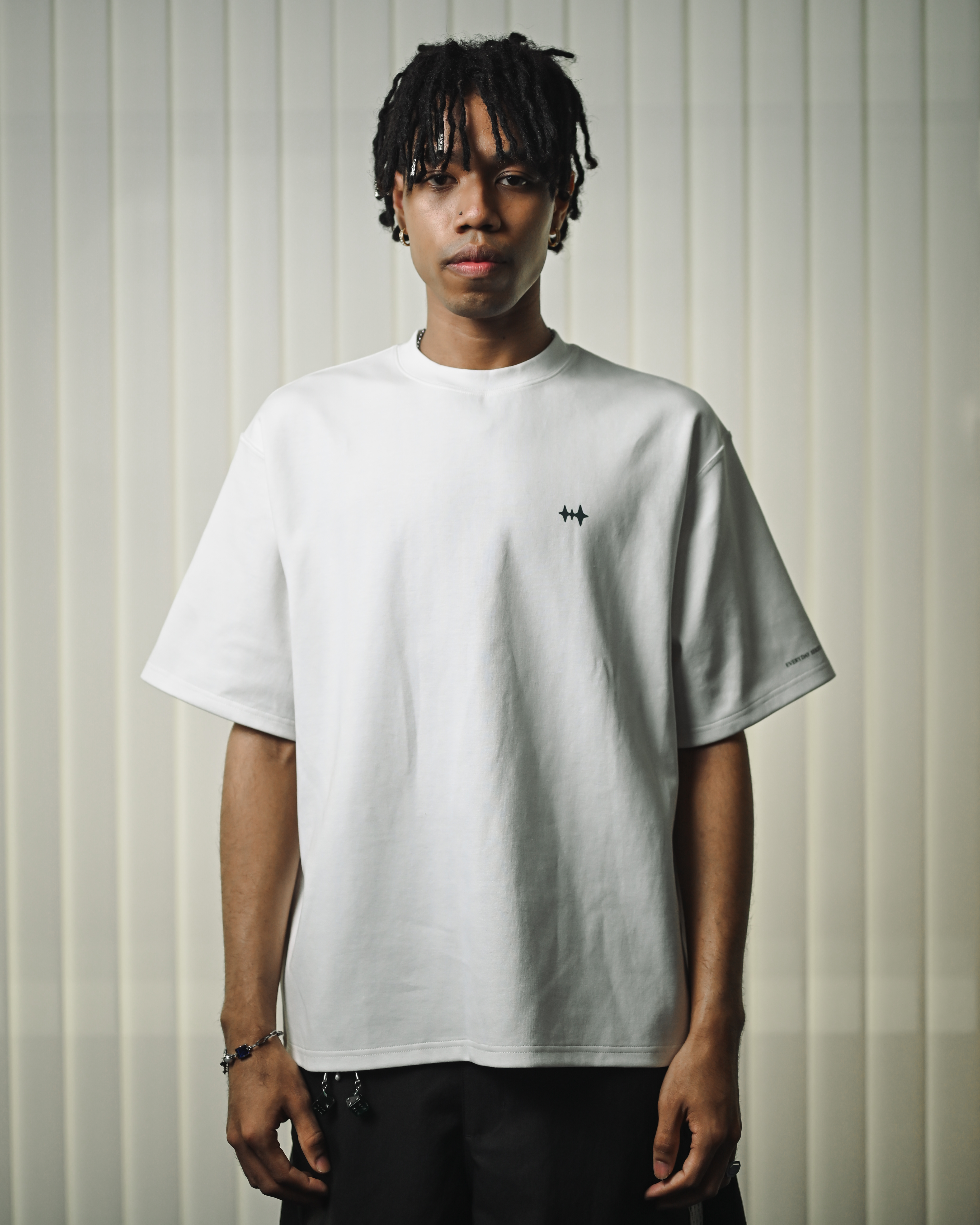 EVERYDAY TEE - WHITE