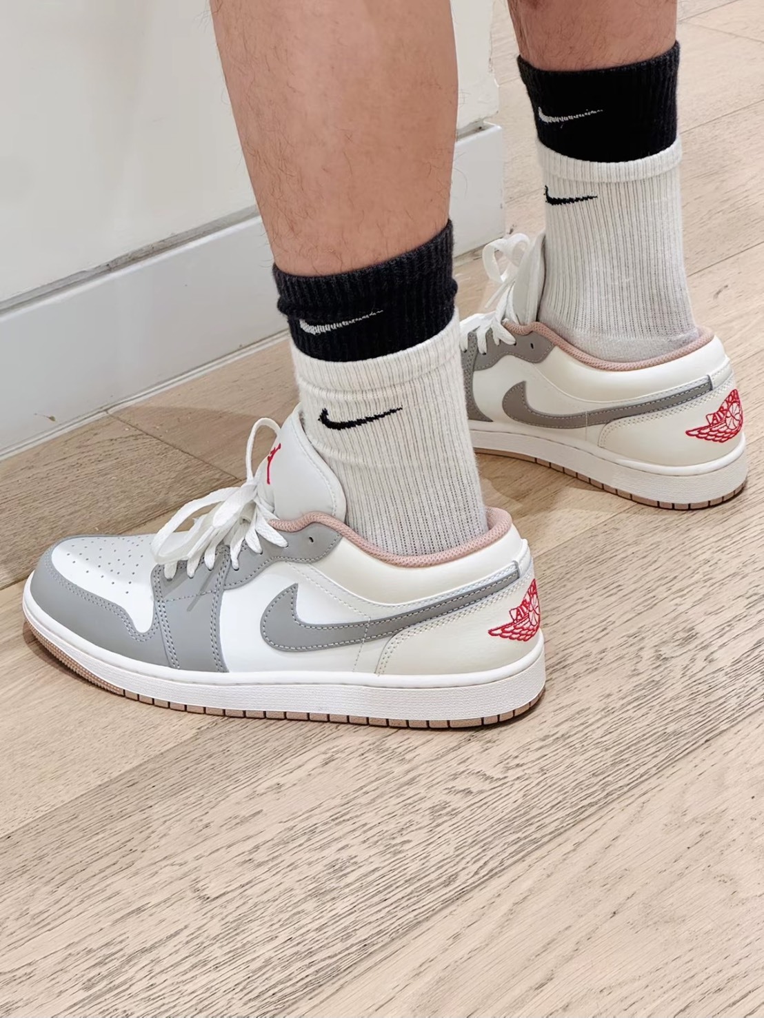 <快速出貨> NIKE AIR JORDAN 1 LOW 米白灰 男鞋